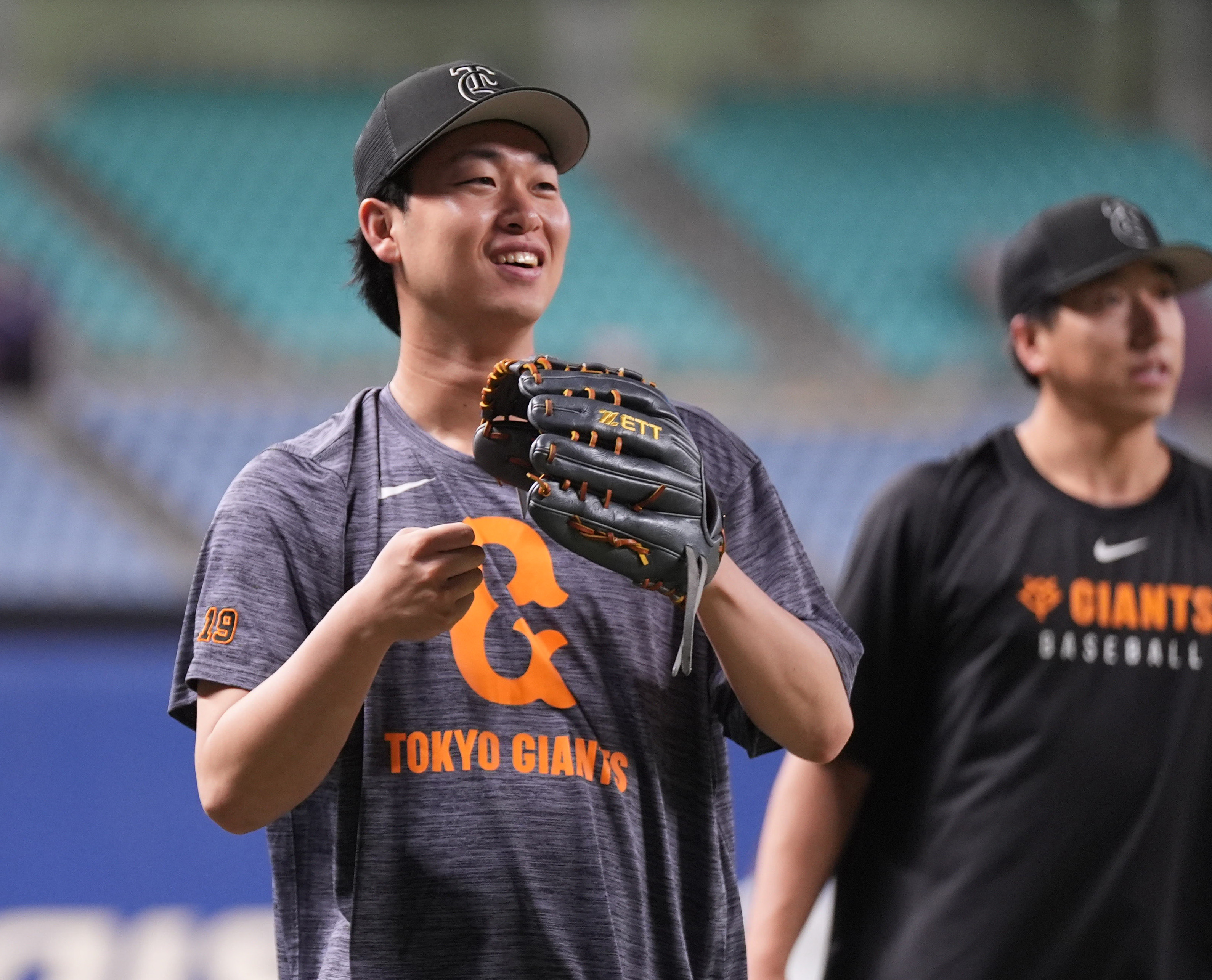 ぴ*ん様 山崎伊織 CLUBGIANTSデー 配布Tシャツ レア ゴールド ☆送料