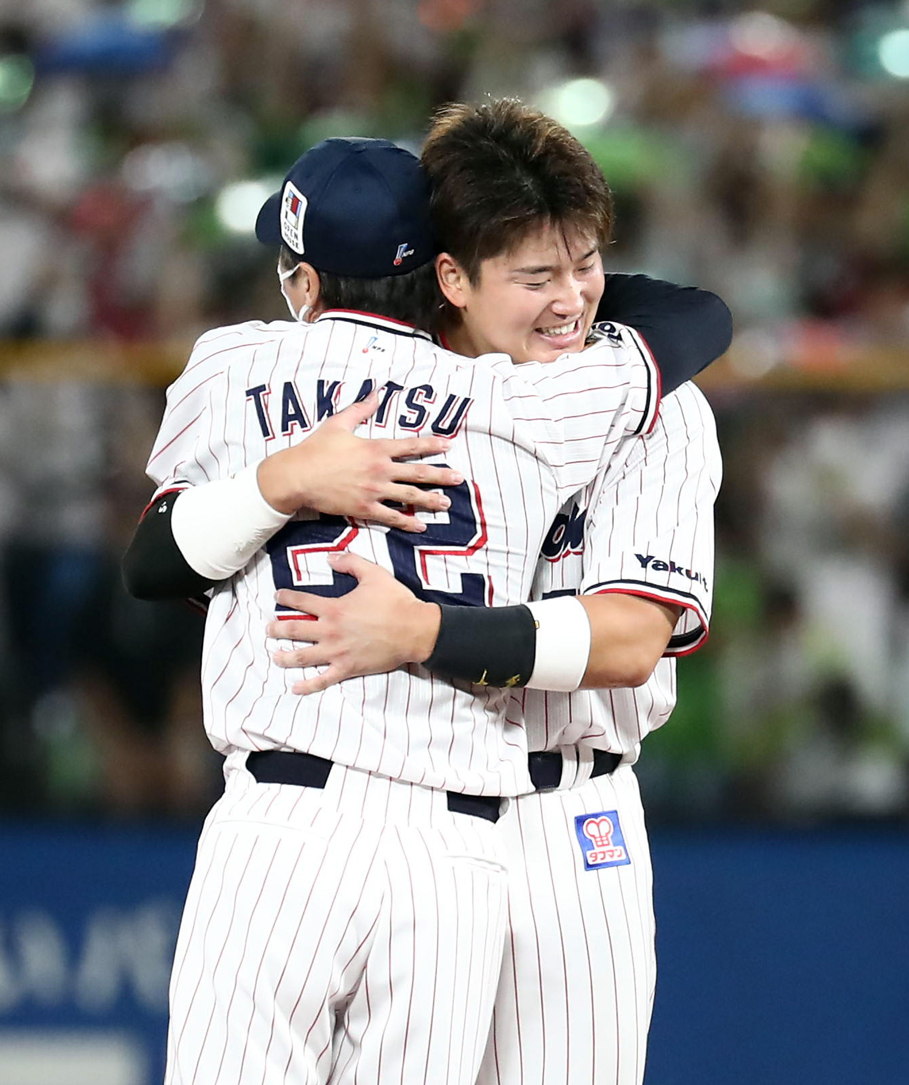 東京ヤクルトスワローズ『村上宗隆 22年 セ優勝 ワッペン付 ユニ M