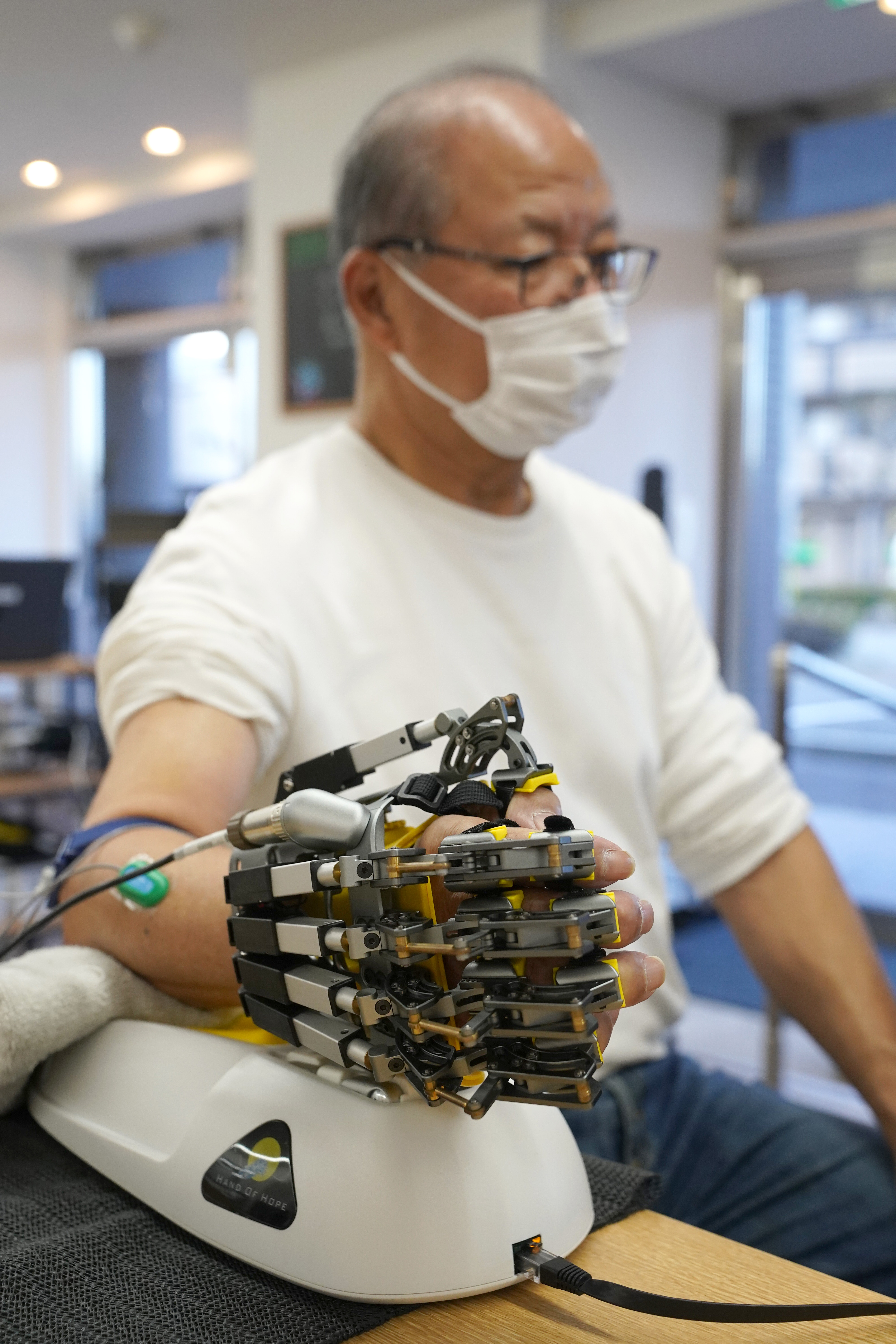 脳卒中まひの手が動いた 「定説」を覆す最新リハビリ現場 - 産経ニュース
