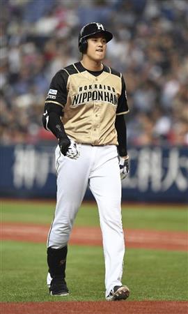 日本ハム 大谷が左ハムストリングの違和感で途中交代 イザ