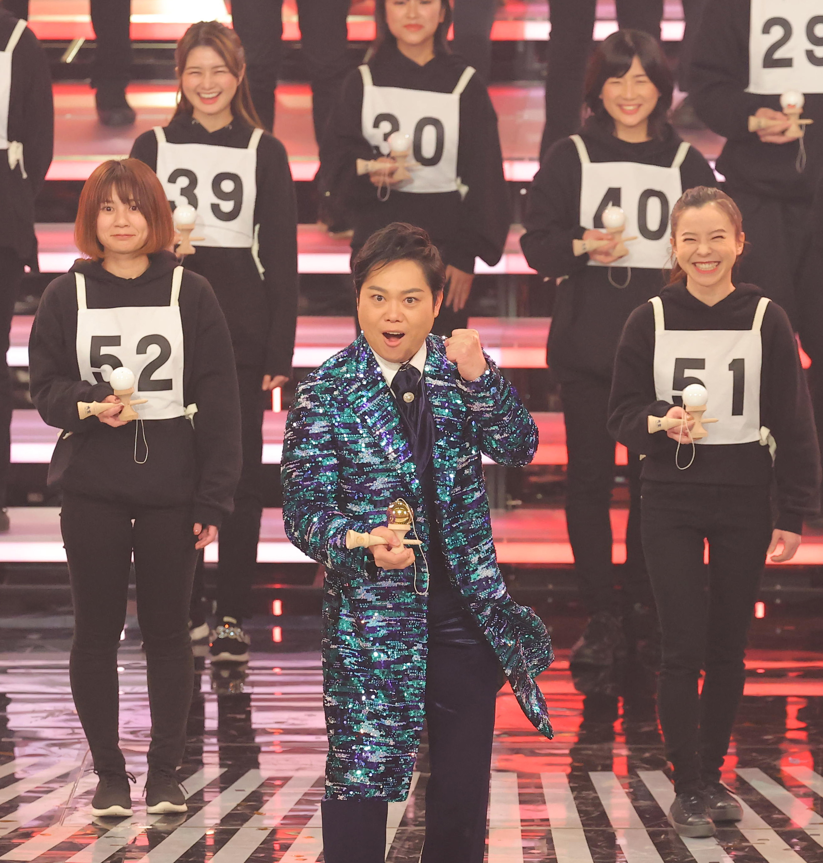 紅白ライブ】（6）けん玉成功、森保監督＆長友選手も「ブラボー