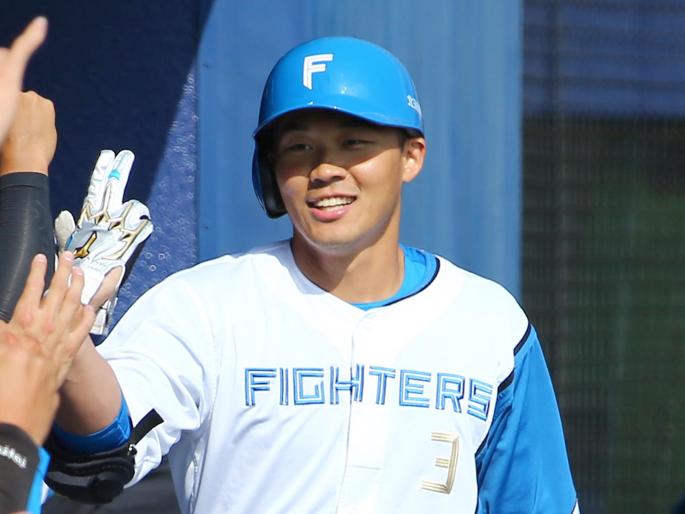 日本ハムが王柏融と育成選手で再契約 来日5年目は背番号199 - サンスポ