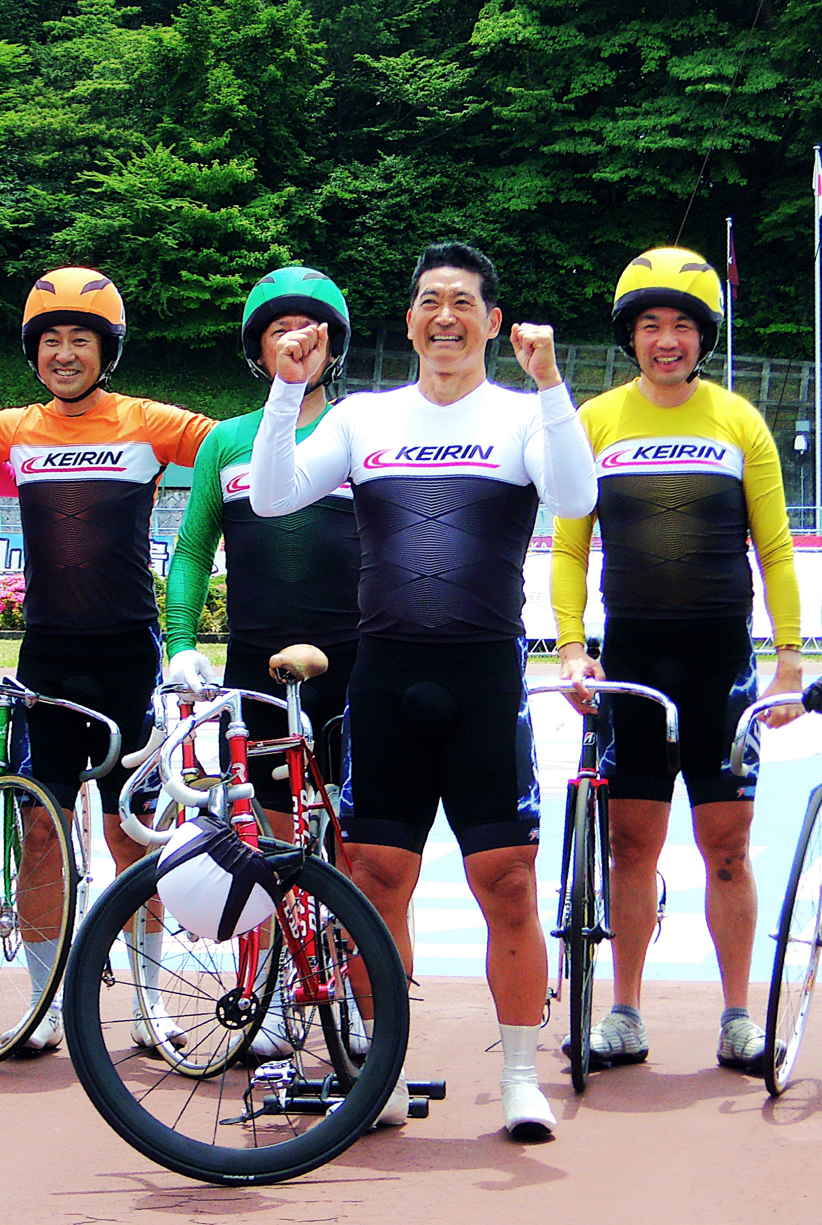 宇都宮競輪】神山雄一郎所長がエキシビションレースに出走 - サンスポZBAT!