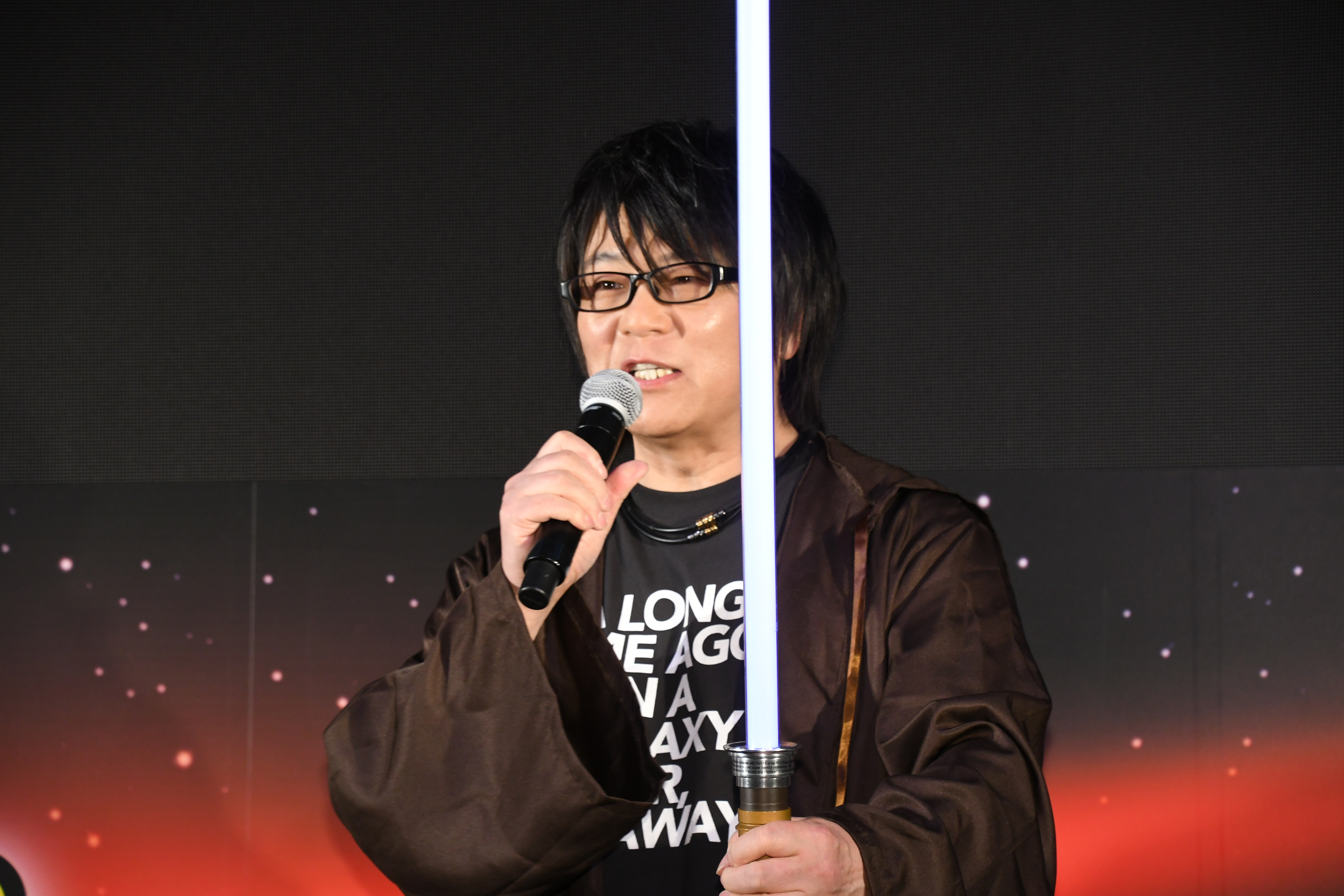 森川智之、自前のライトセーバーで参戦！「STAR WARS DAY YOKOHAMA