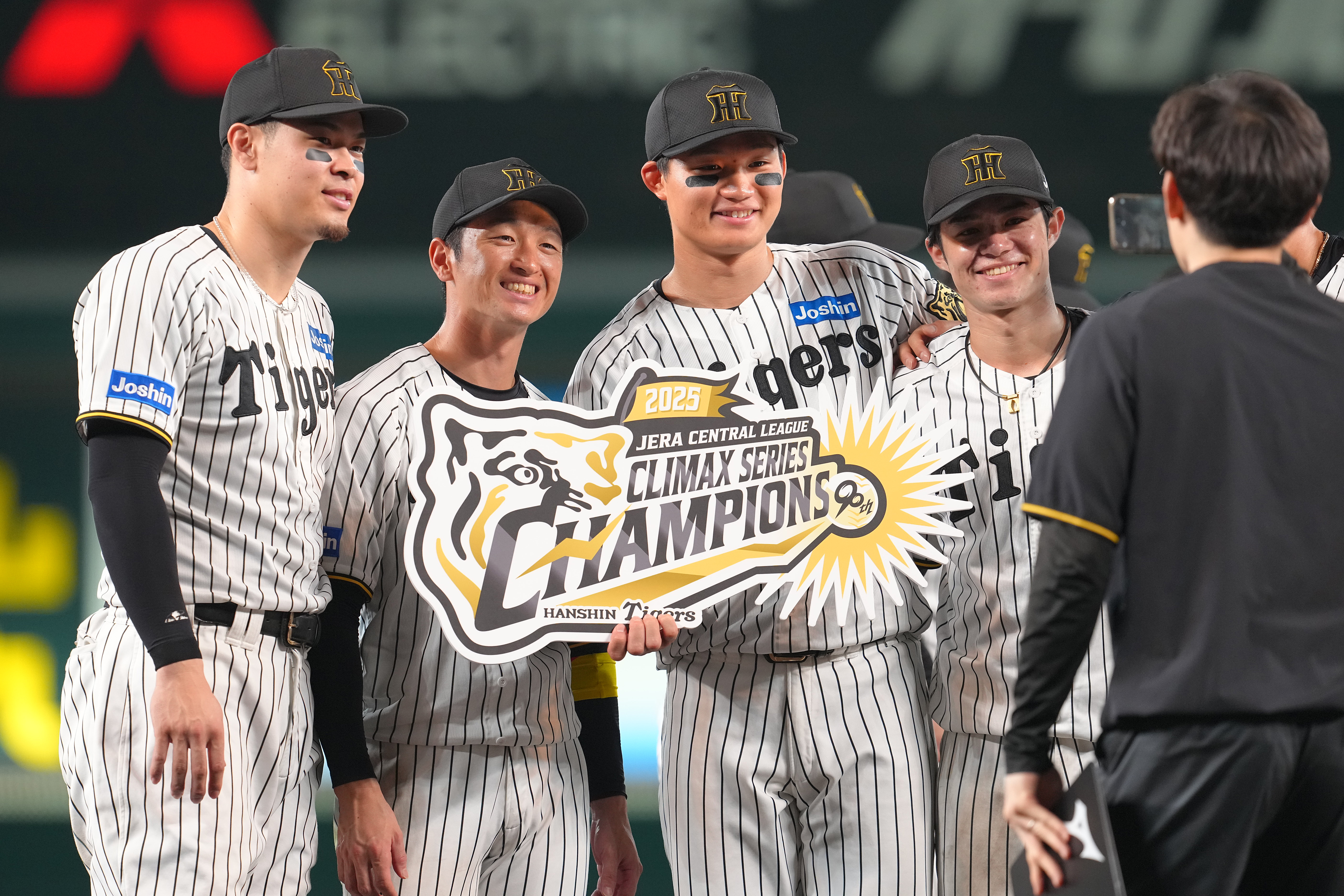 本　　野球関連 欲しいものがあればコメントしてください 〇阪神コメント集】佐藤輝、3戦5打点「チャンスいっぱい作ってもらった