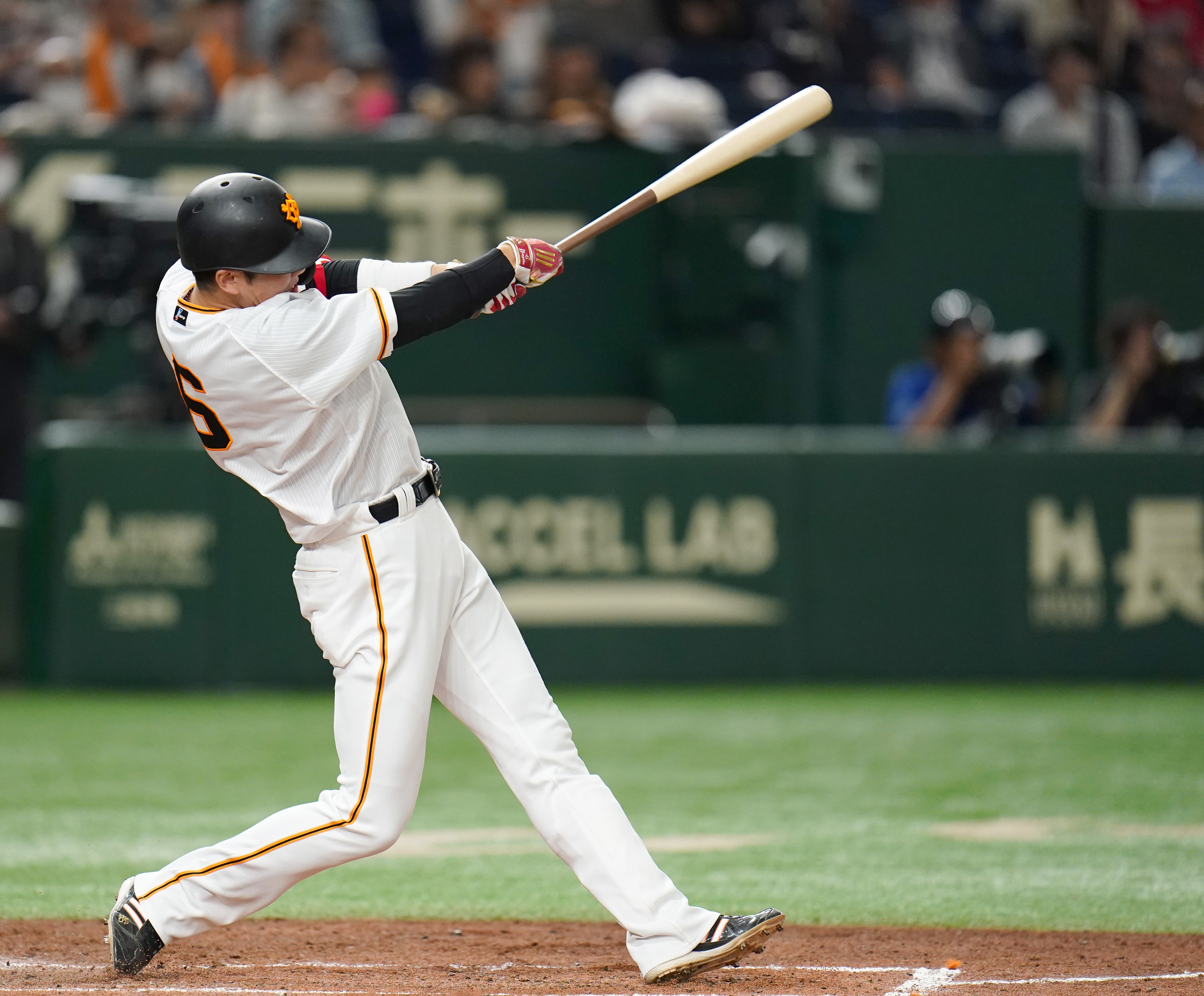 巨人・坂本勇人の〝７号ソロ〟がリプレー検証で二塁打に わずかに