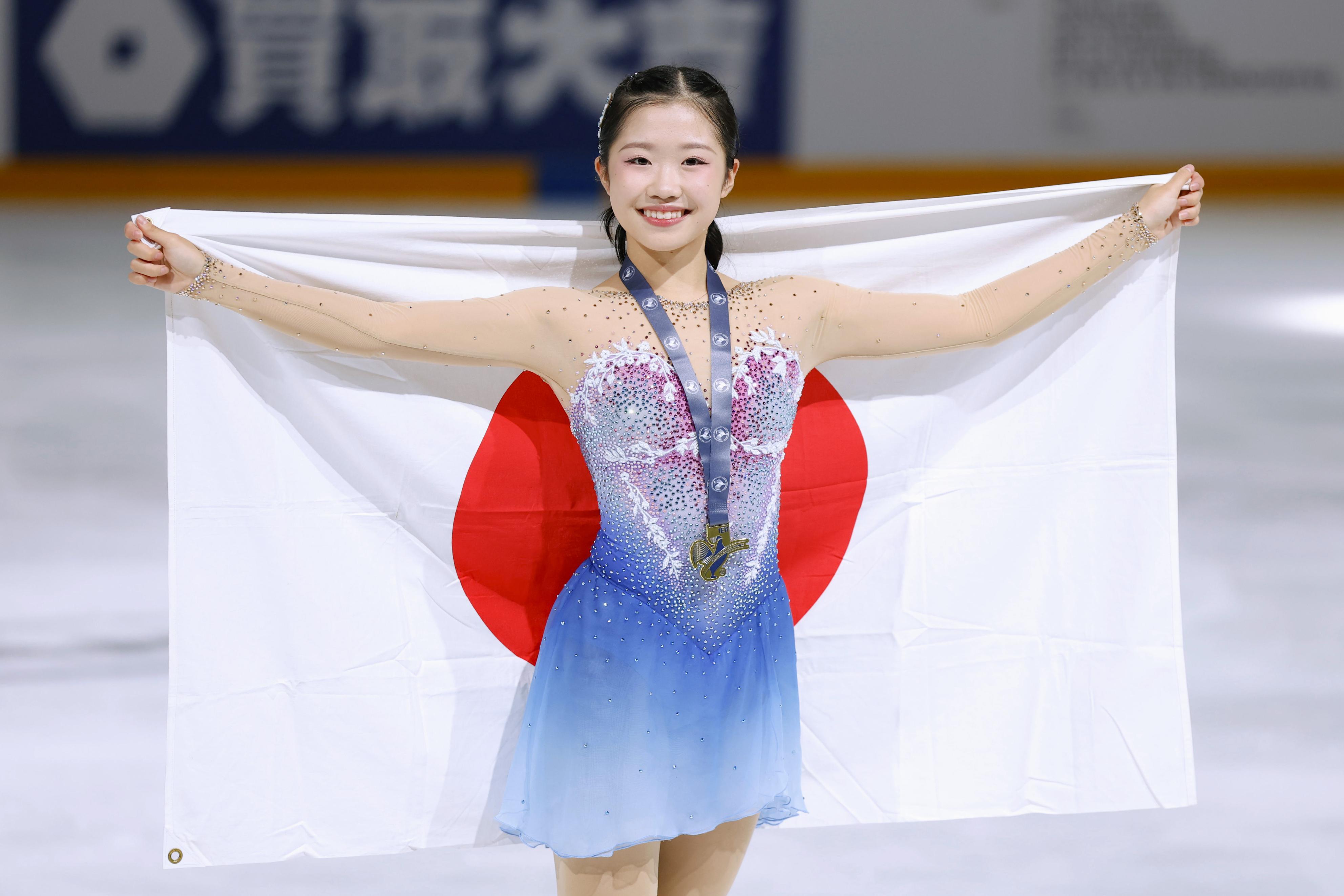 初出場Vの中井亜美「試合が楽しみ」 GP第3戦へカナダ入り／フィギュア