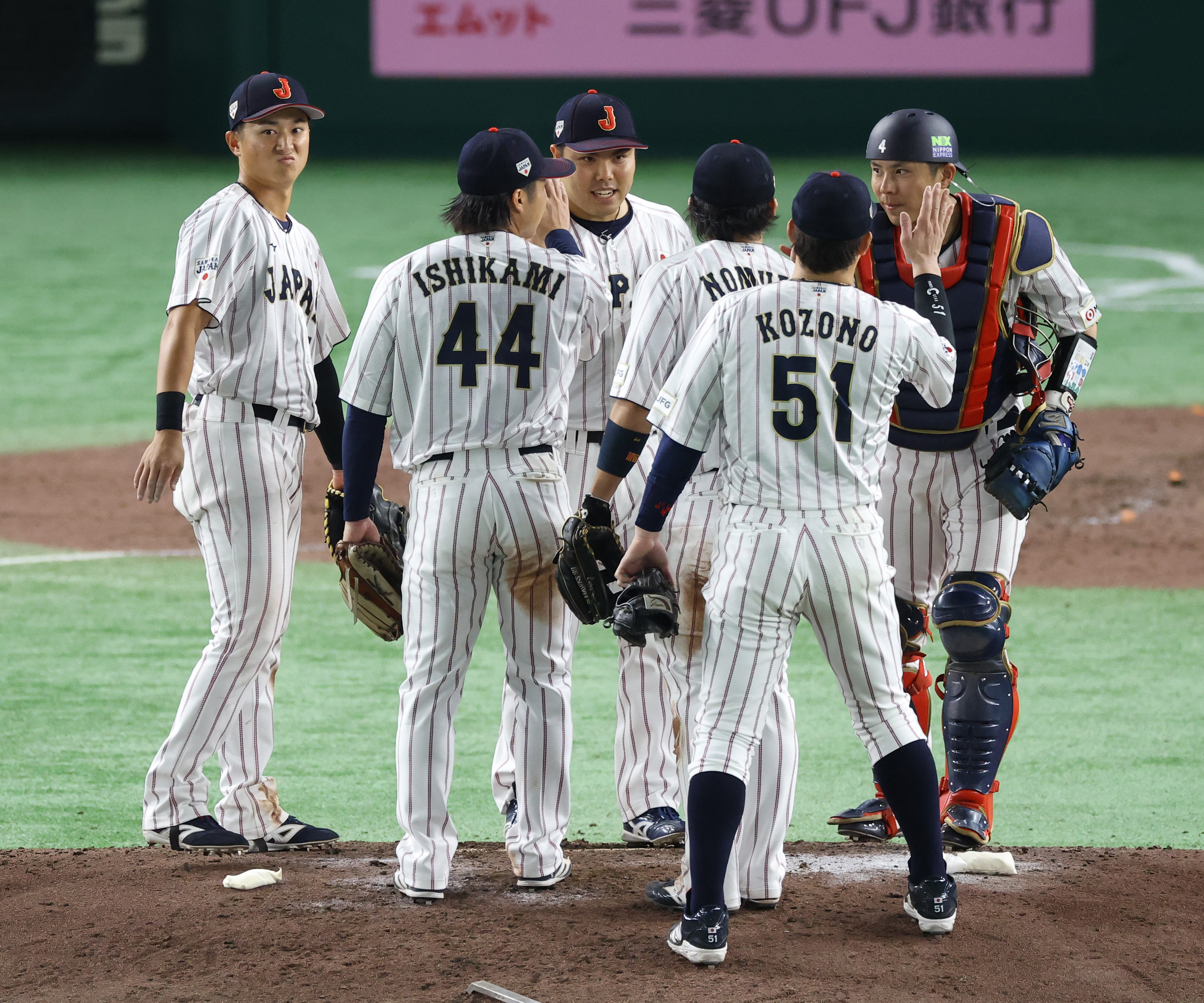 侍ジャパンが韓国に11得点で大勝 井端監督の代打策が的中 五回に岸田が
