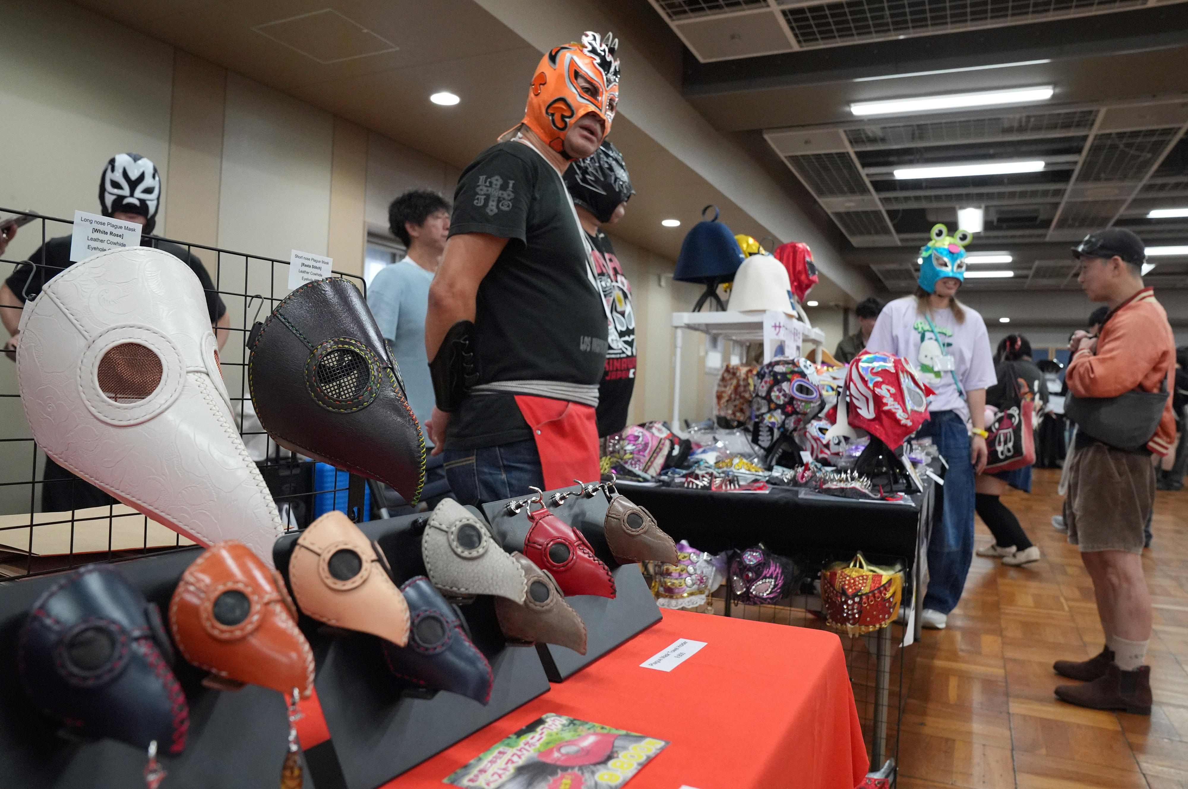 狐、プロレス、超リアル…仮面の宴 東京・台東区でマスクフェス - 産経