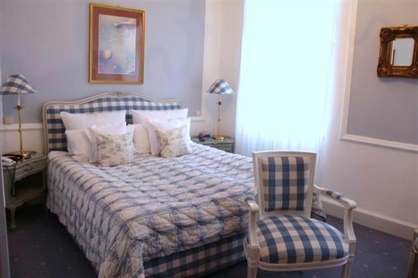 星の王子さまの皿　ドイツ　バーデンバーデンロマンティック星の王子さまHオリジナル 世界のガイド便り】ドイツ・バーデンバーデン ロマンチックなホテル