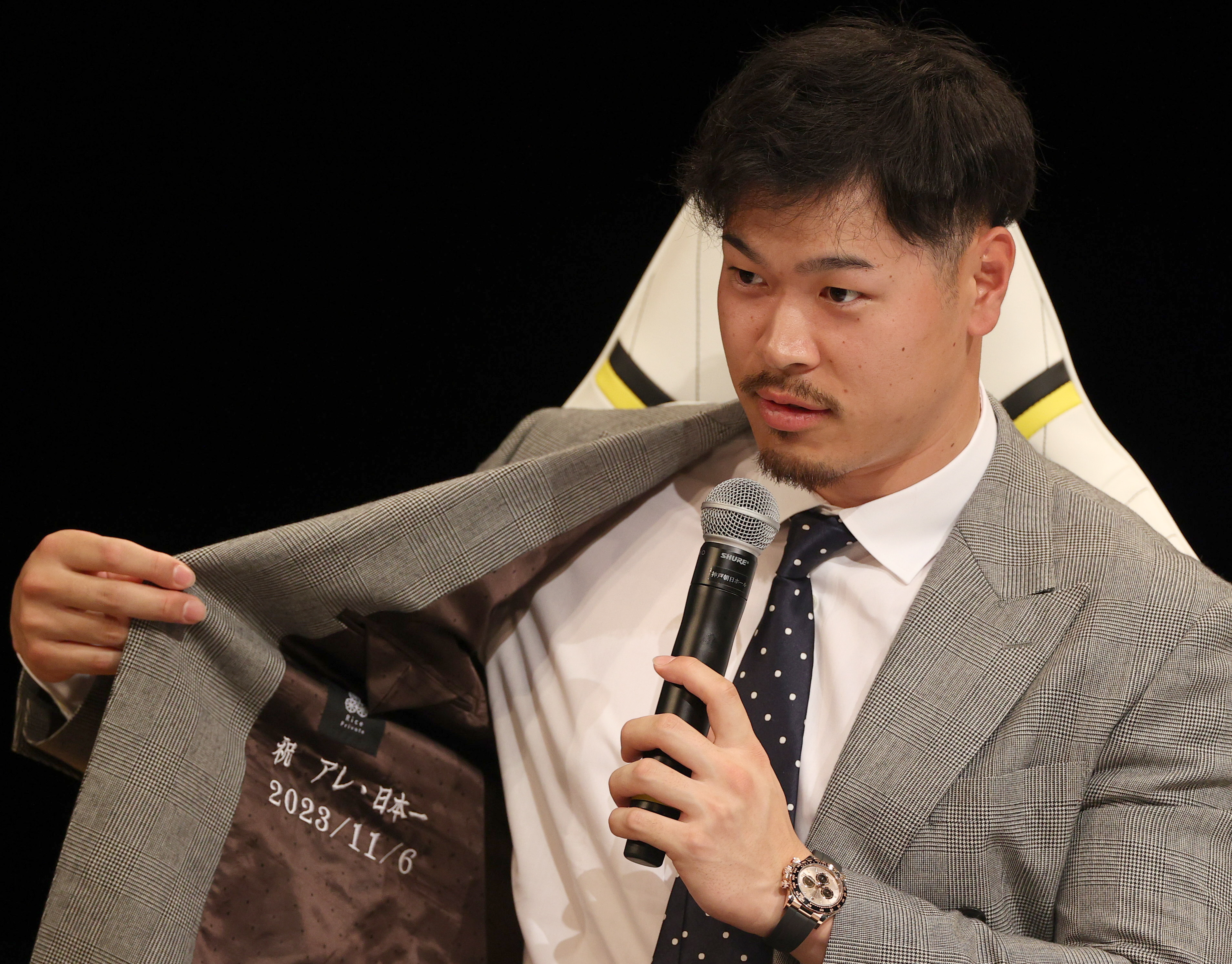 阪神・佐藤輝明、森下翔太との「佐藤輝明賞」の存在明かす 後輩の来季