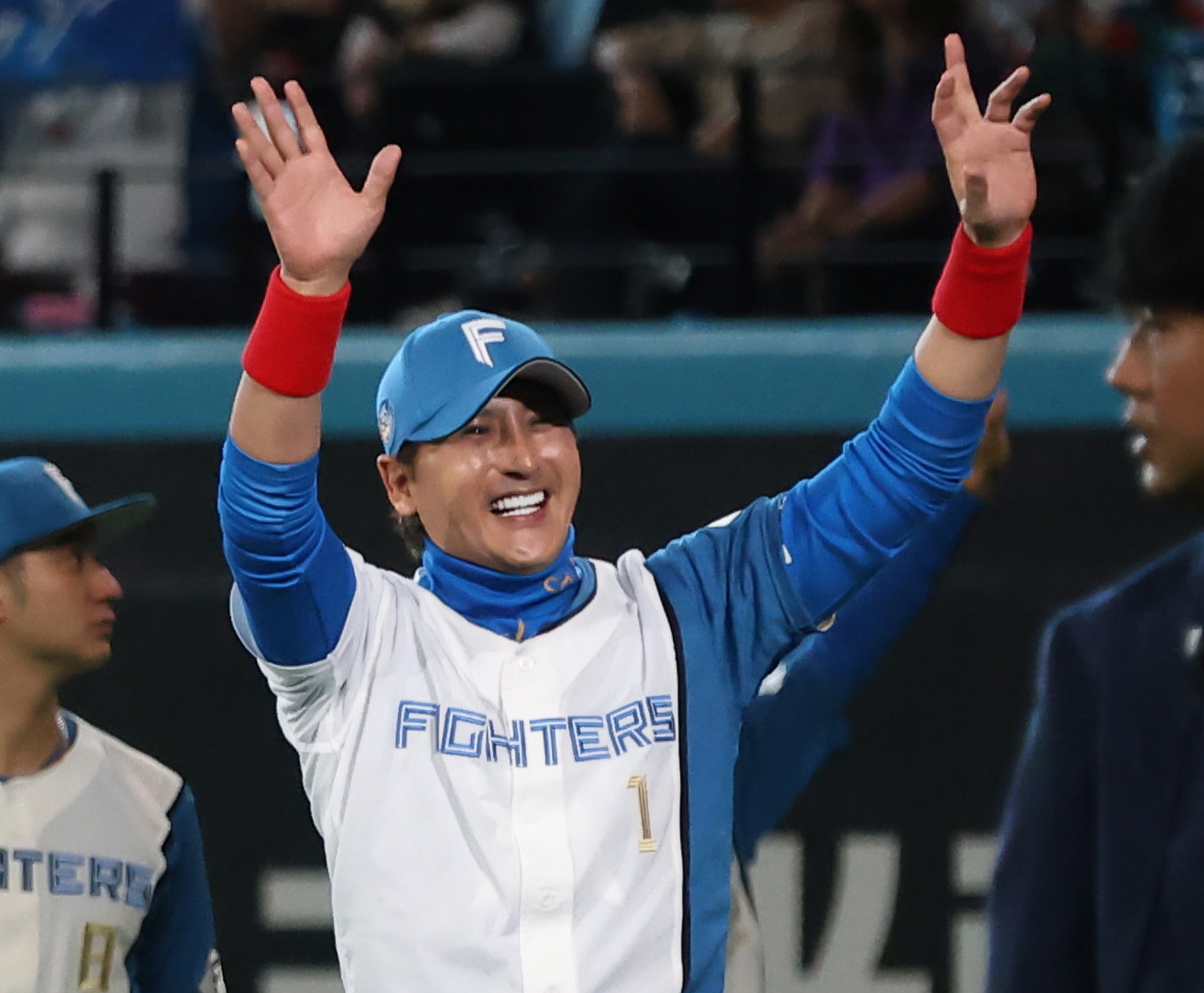 新庄監督 サンフランシスコジャイアンツ Tシャツ 日本ハム所属 新庄剛志監督 今回はサンフランシスコジャイアンツのユニフォームバージョンで