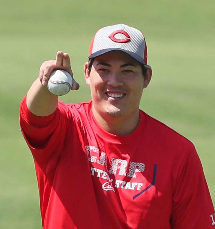 広島・九里亜蓮「勝って優勝してほしい」２８日に大一番のＢ１広島にエール