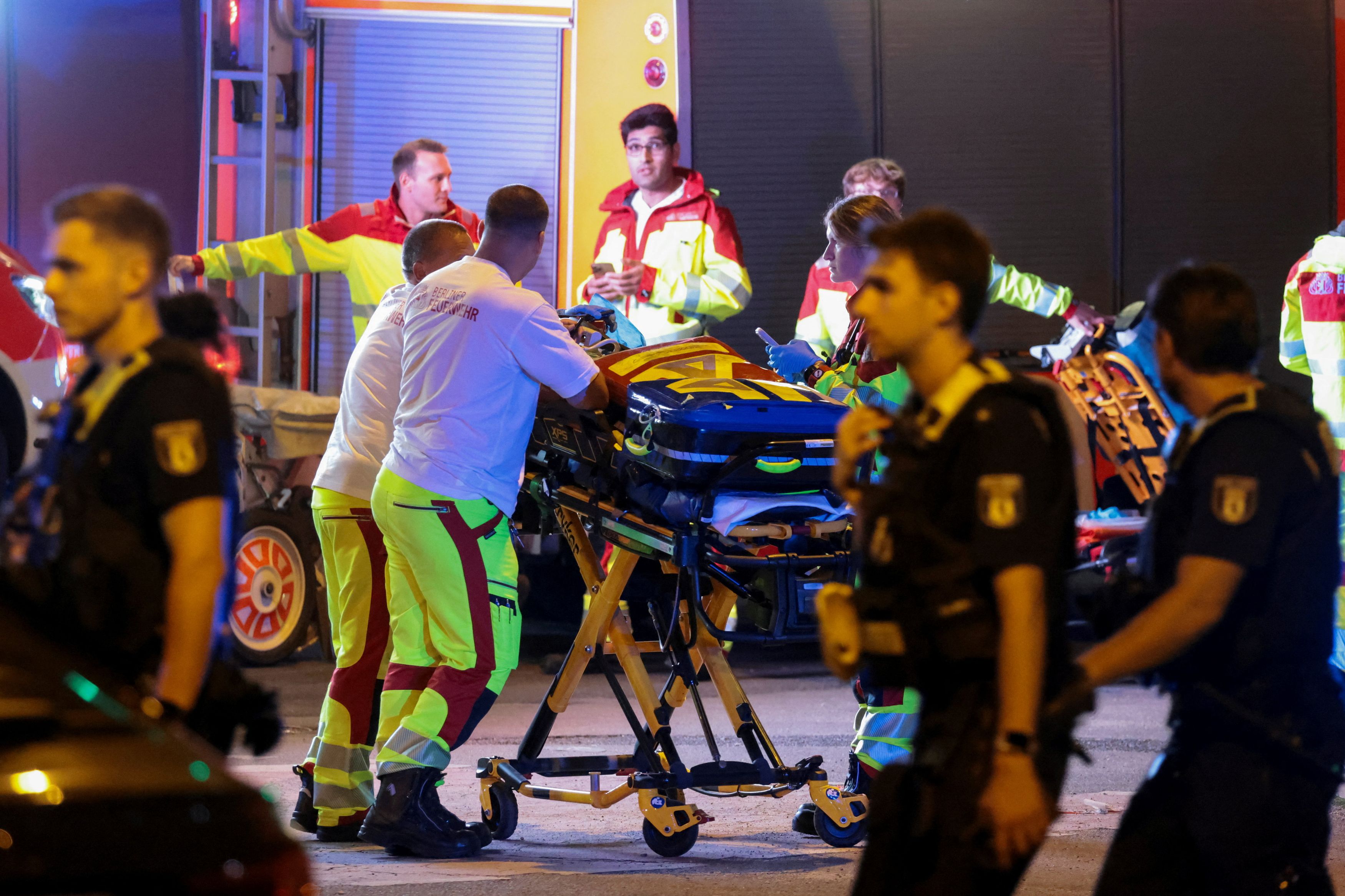 ドイツの性的少数者イベントに車突入 1人死亡、16人負傷 - 産経ニュース