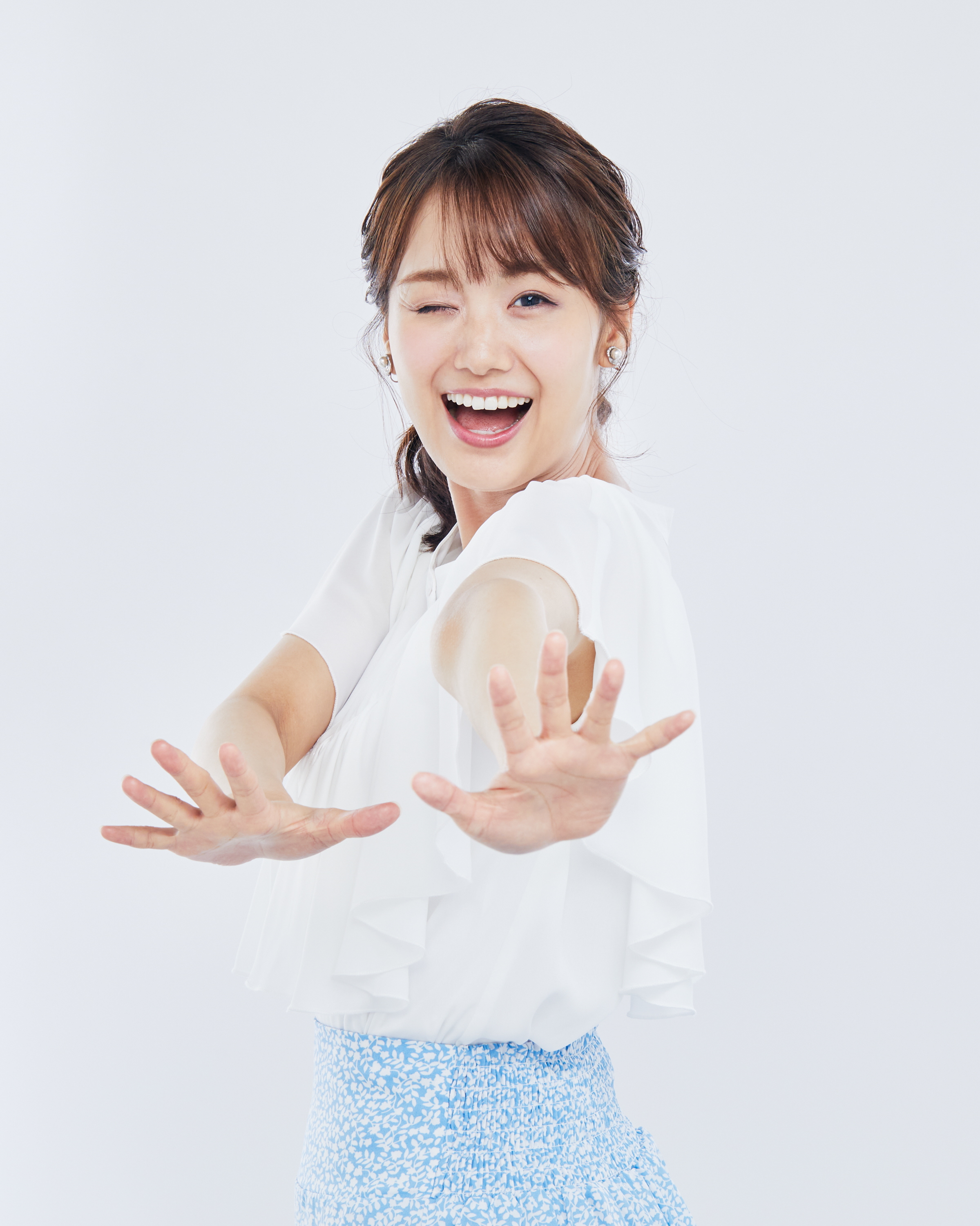 井上清華　ミニプレート　フジテレビアナウンサー Amazon.co.jp: 井上清華 ミニプレート フジテレビアナウンサー