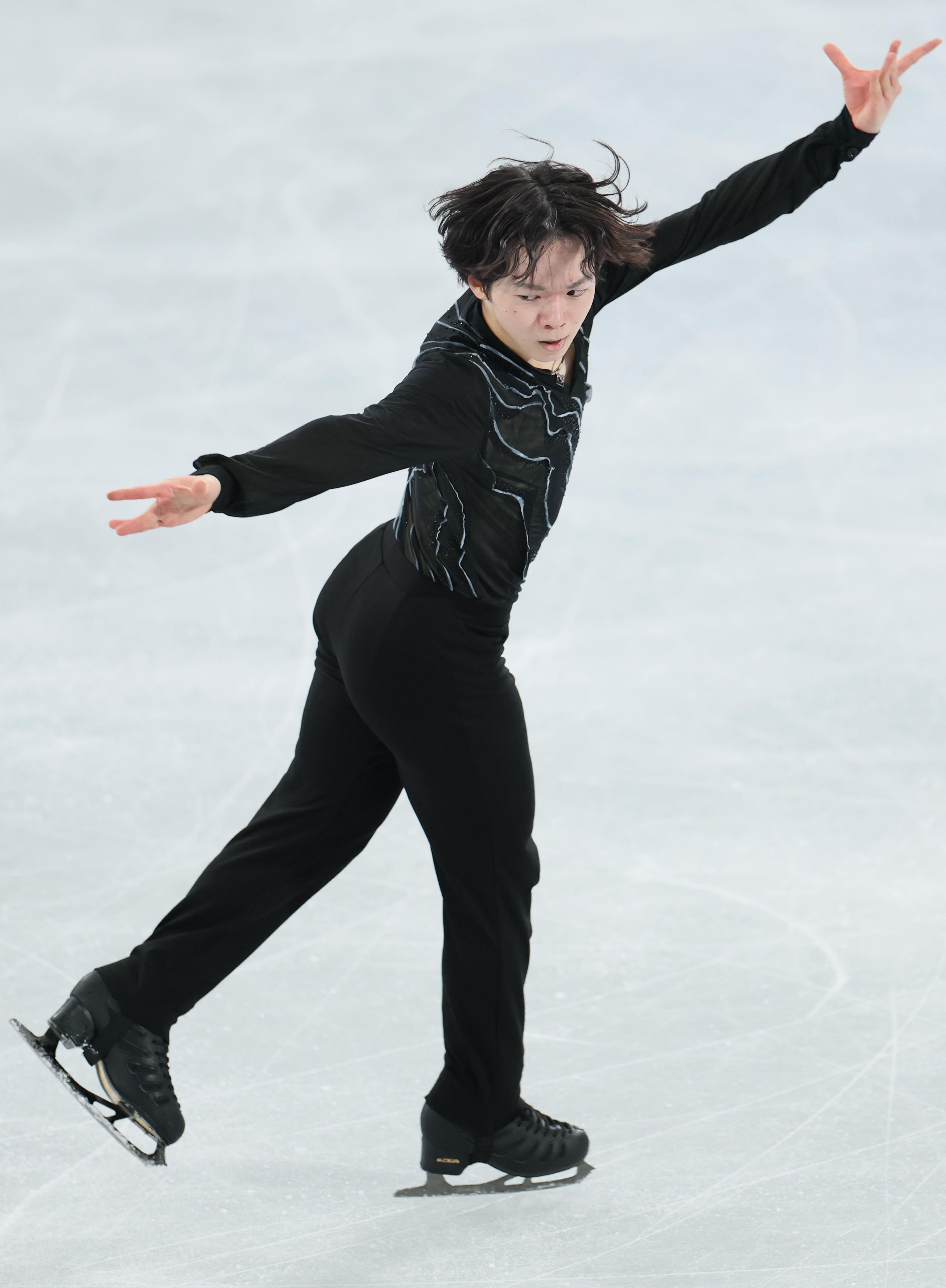 鍵山優真はSP4位、佐藤駿5位 世界国別フィギュアが東京で開幕 - 産経