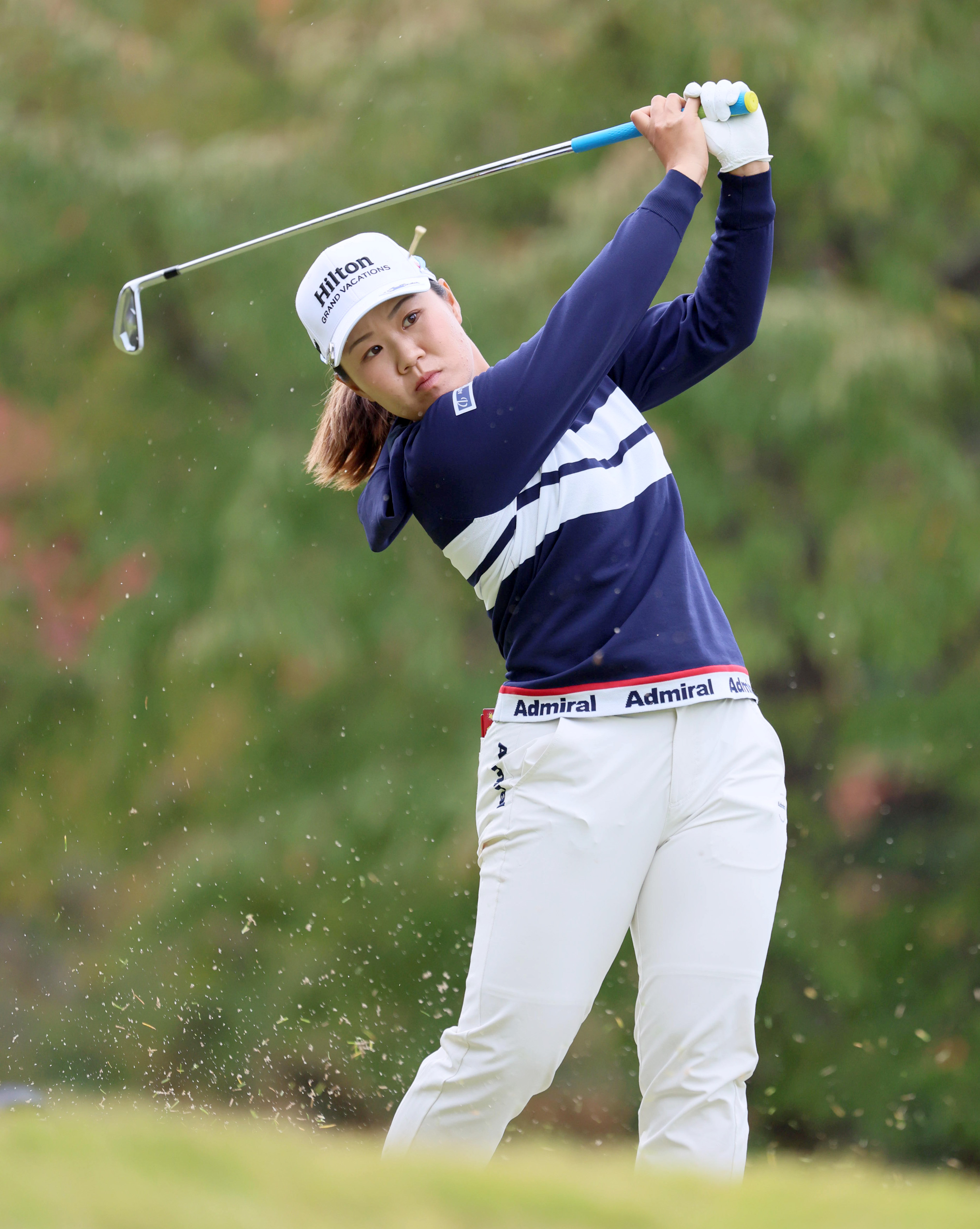 山下美夢有、畑岡奈紗が65で首位 日米両ツアー兼ねるTOTO女子ゴルフ第1