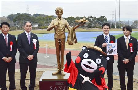 熊本に等身大 サンジ 像 ｏｎｅ ｐｉｅｃｅ 作者 尾田さんが故郷の復興後押し サンスポ