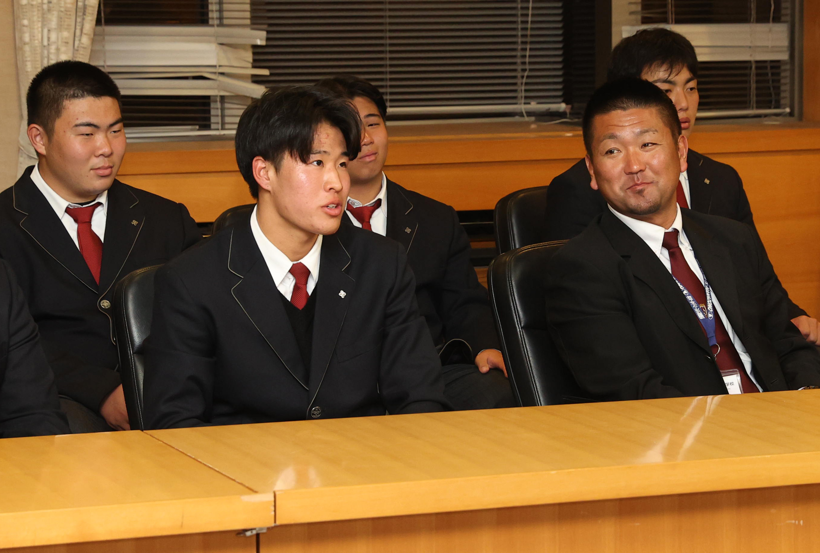 9大会ぶり花園出場の京都工学院ラグビー部、京都知事を表敬訪問 - 産経
