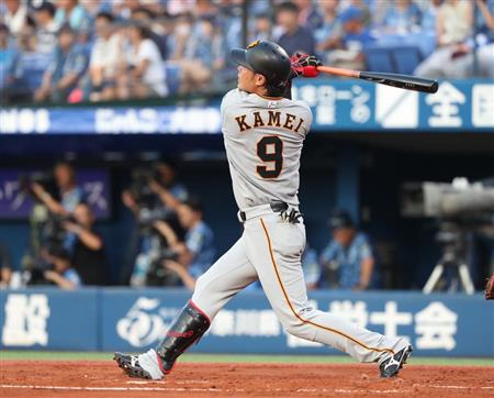 巨人・岡本、村田魂19号3ラン！背番『25』継承「恥じないように