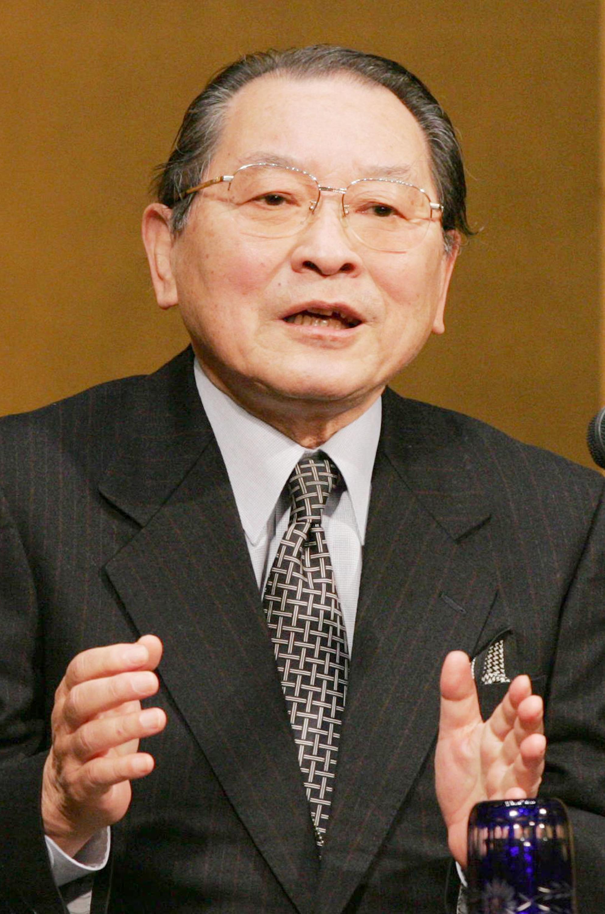 産経抄」35年執筆 コラムニストの石井英夫さん死去 91歳、産経