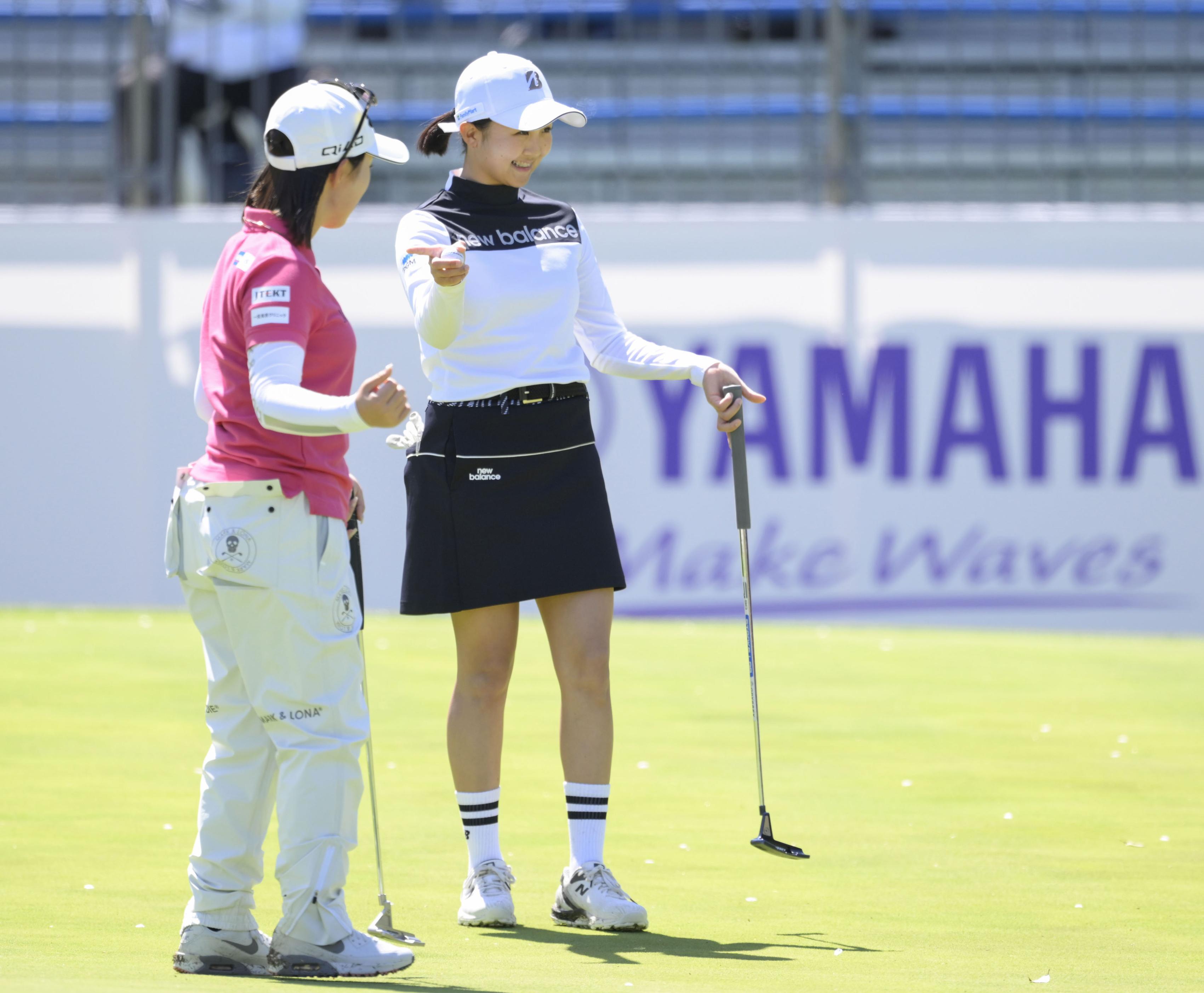 18歳の伊藤愛華と昨年年間女王の佐久間朱莉が首位 女子ゴルフのヤマハ