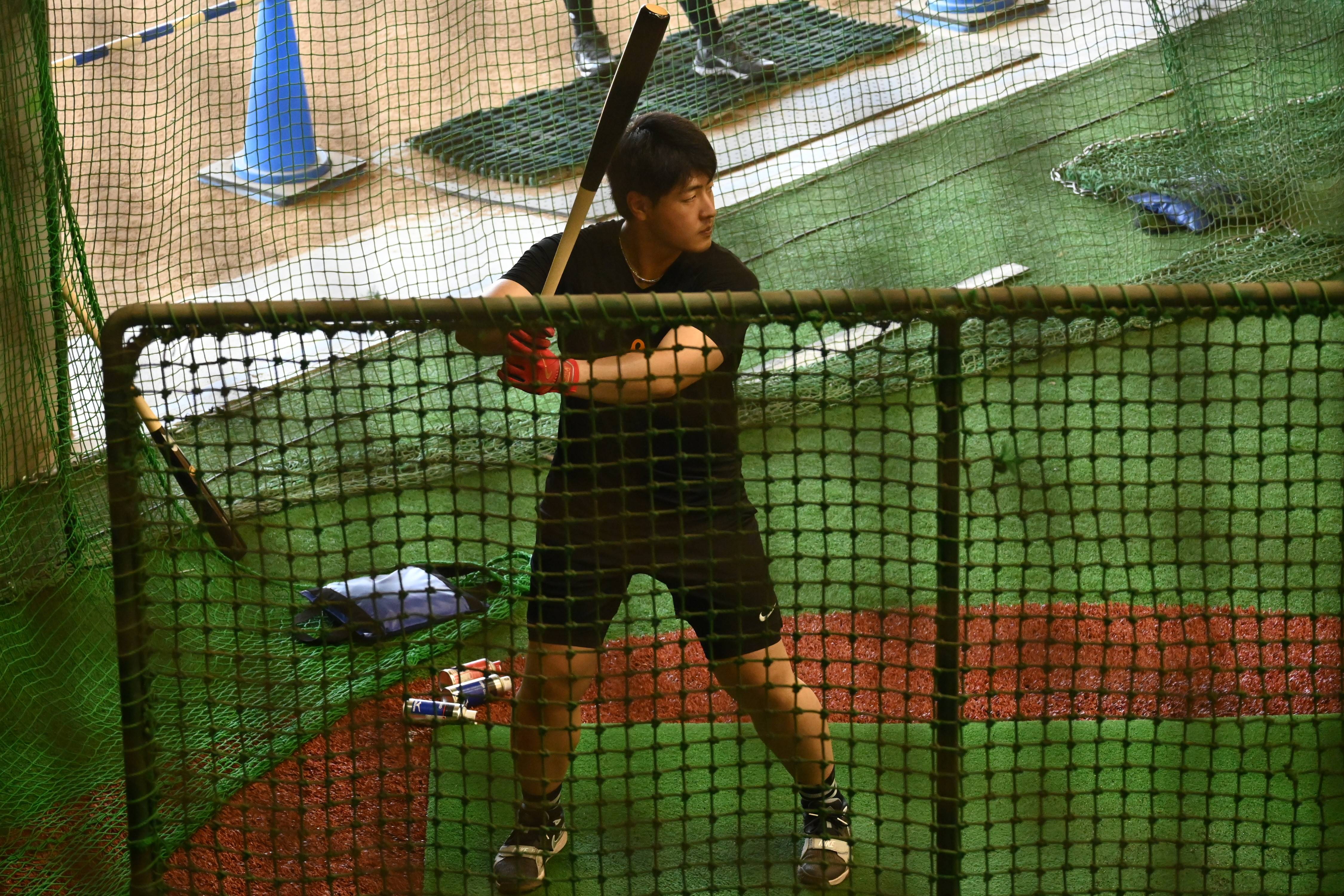 巨人・岡本和真、打撃投手を相手に約70スイング「順調に段階を踏んでき