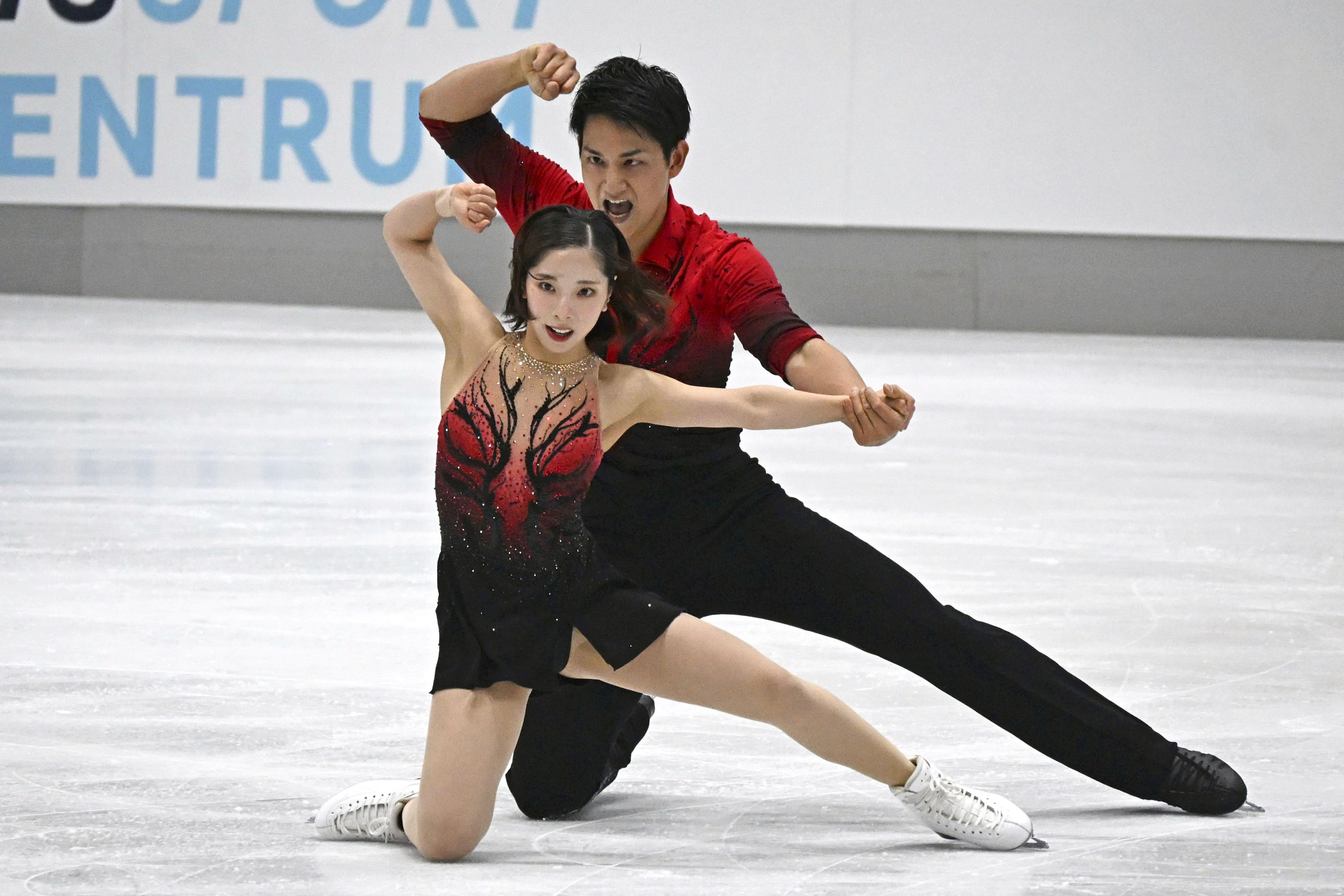 ウェッジウッド　フィギュアスケート U4THBTPWNVJ3ZDM276R6KE25LQ.jpg