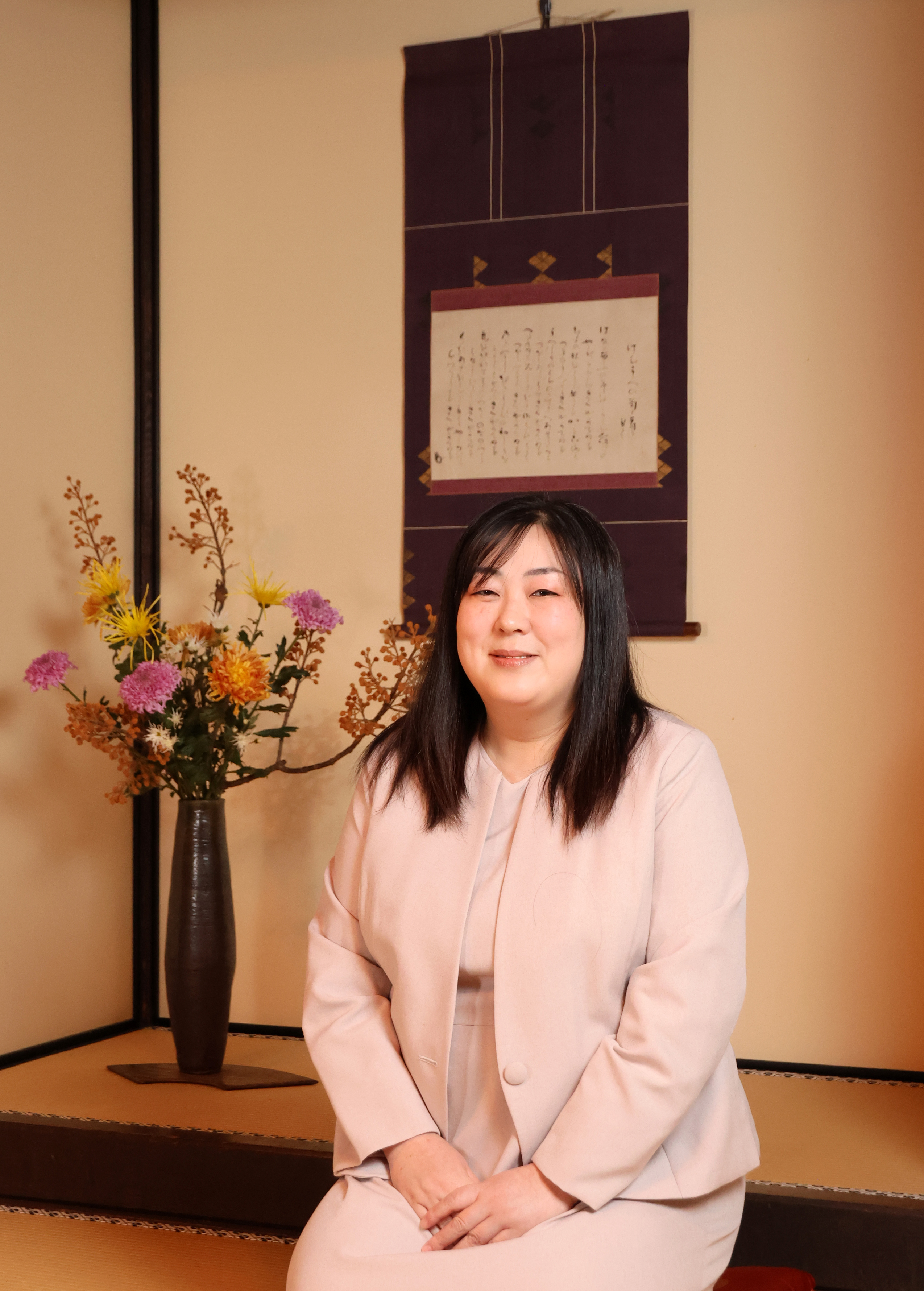 和歌の宗家 悠久の流れ受け継いで 冷泉家後嗣・冷泉渚さん 一聞百見