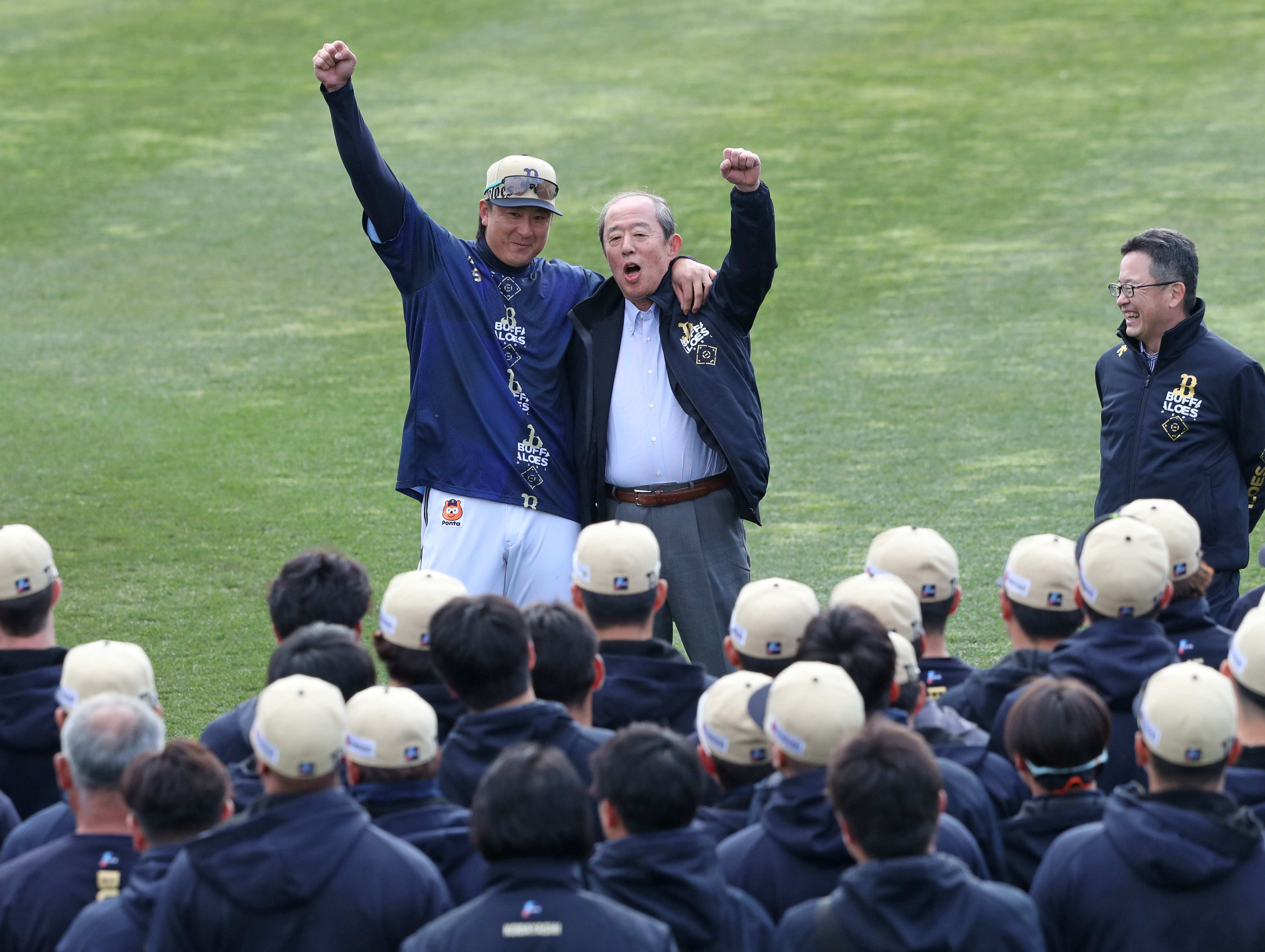 オリックス・杉本裕太郎「優勝して給料上げてもらおう！」 全体練習前