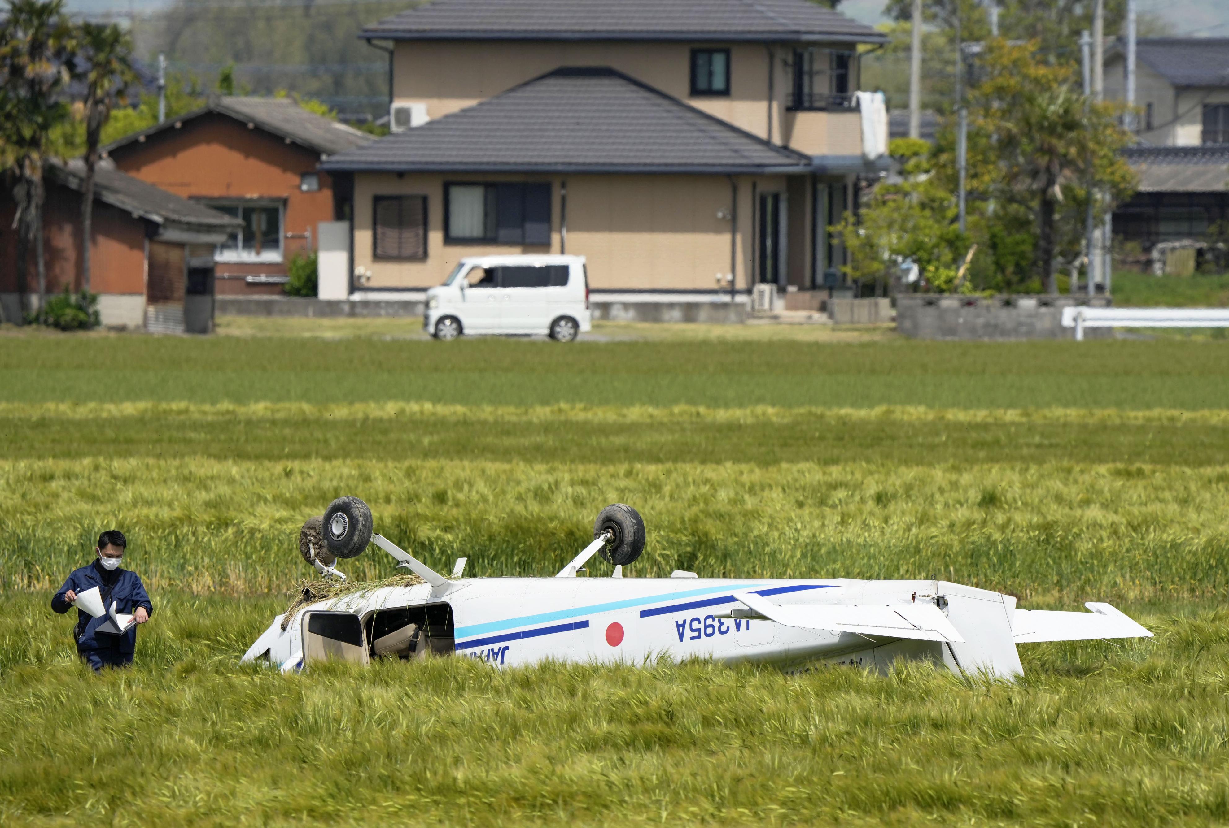 フォト】訓練中にエンジン不具合 大分、海保セスナ不時着 - 産経ニュース