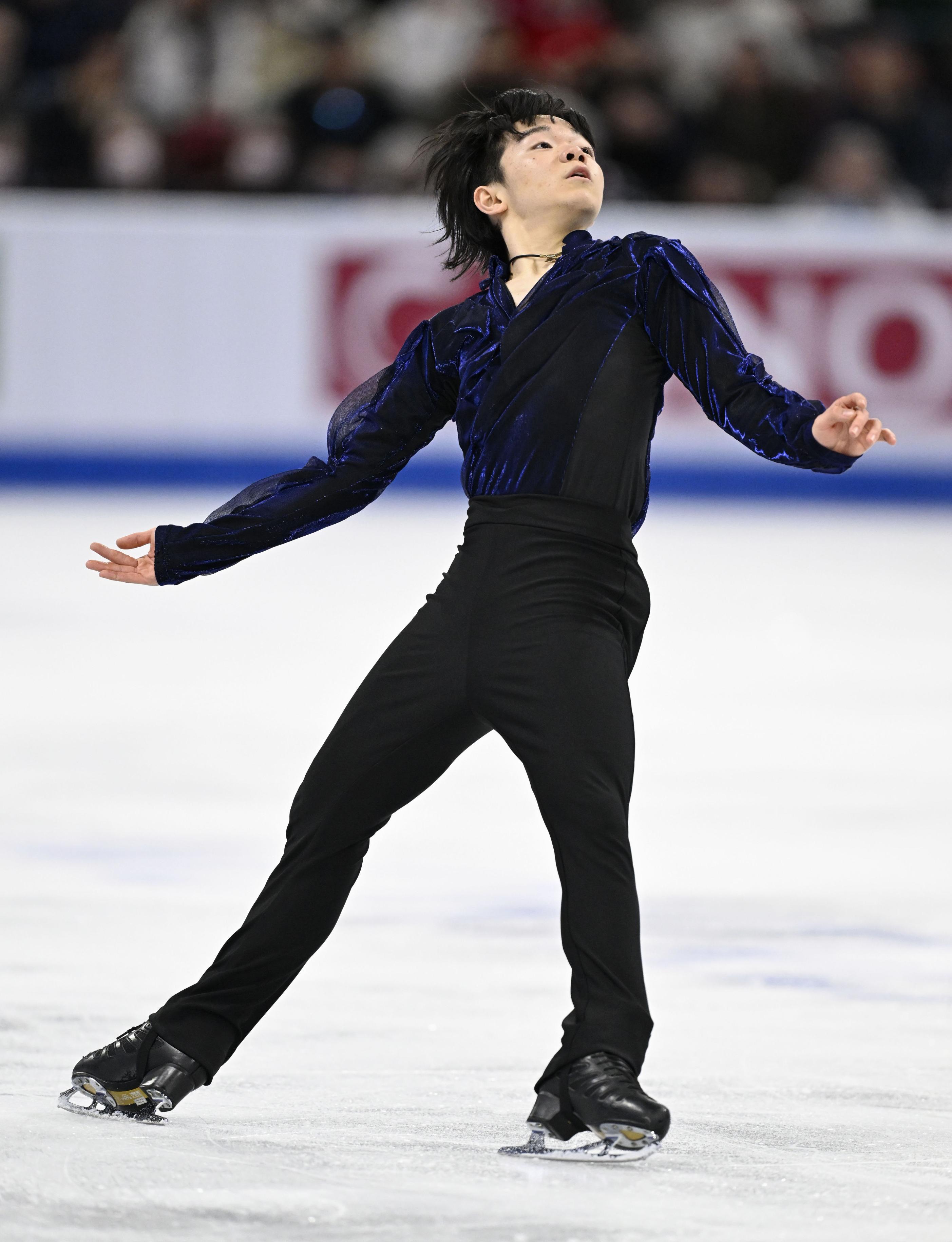 鍵山優真「銀」、宇野昌磨は4位で3連覇ならず マリニン歴代2位で初