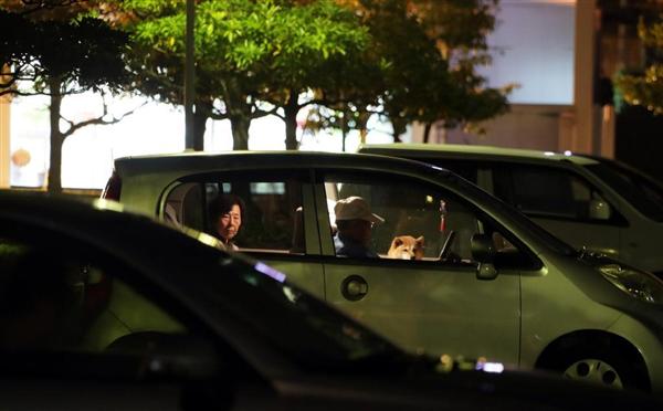 鳥取震度６弱 怖くて家にいられない ２日連続で車中泊やテント 1 3ページ 産経ニュース