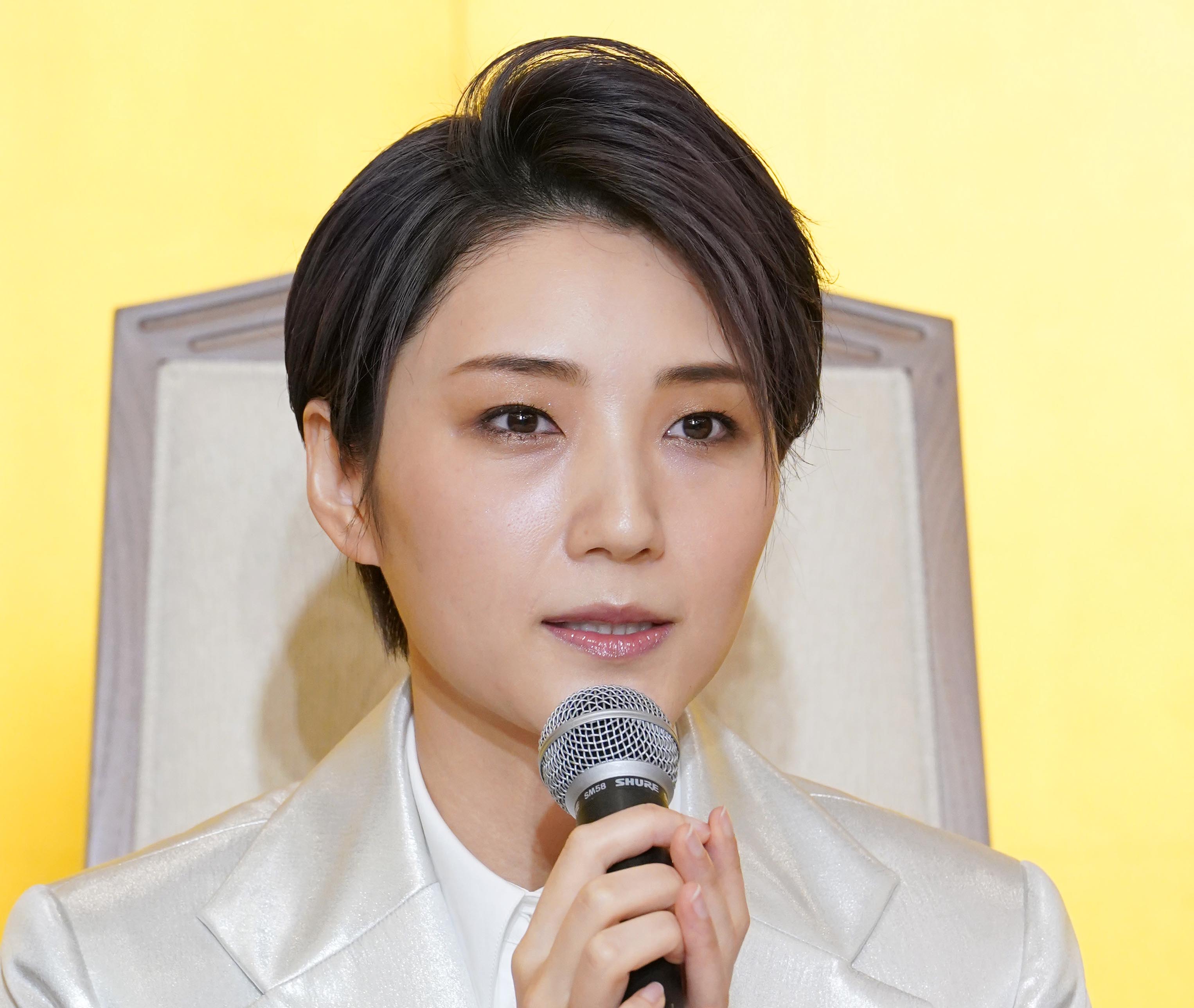 退団発表の宙組トップ・芹香斗亜さん「愛する宝塚、学びの連続だった」 記者会見一問一答 - 産経ニュース