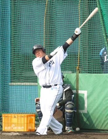 西武 山川 今季は広角 三冠王フォームで右へ左へ鋭い打球連発 1 2ページ サンスポ