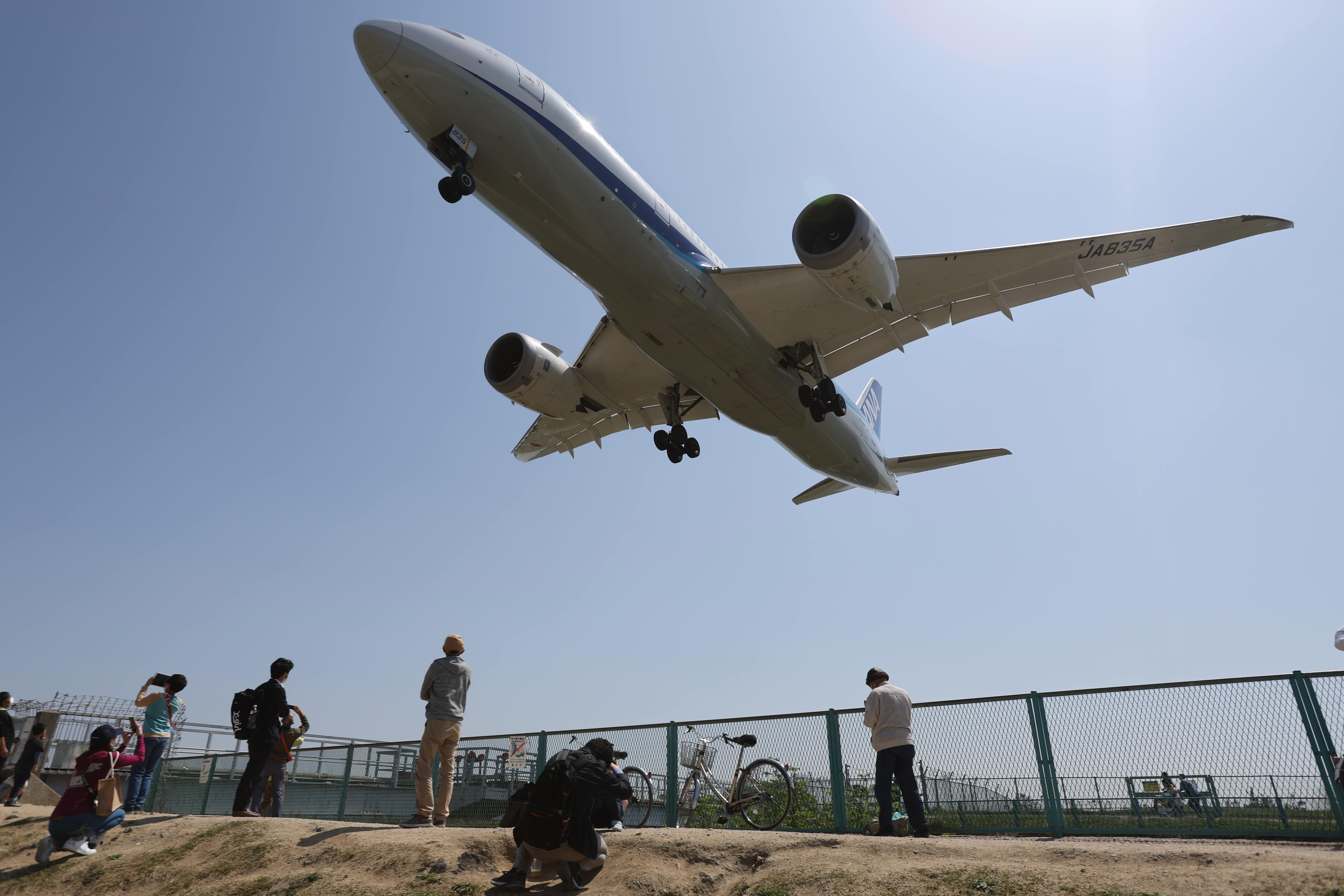 飛行機撮影の「聖地」 大阪・豊中市が公園整備へ 負の遺産再活用