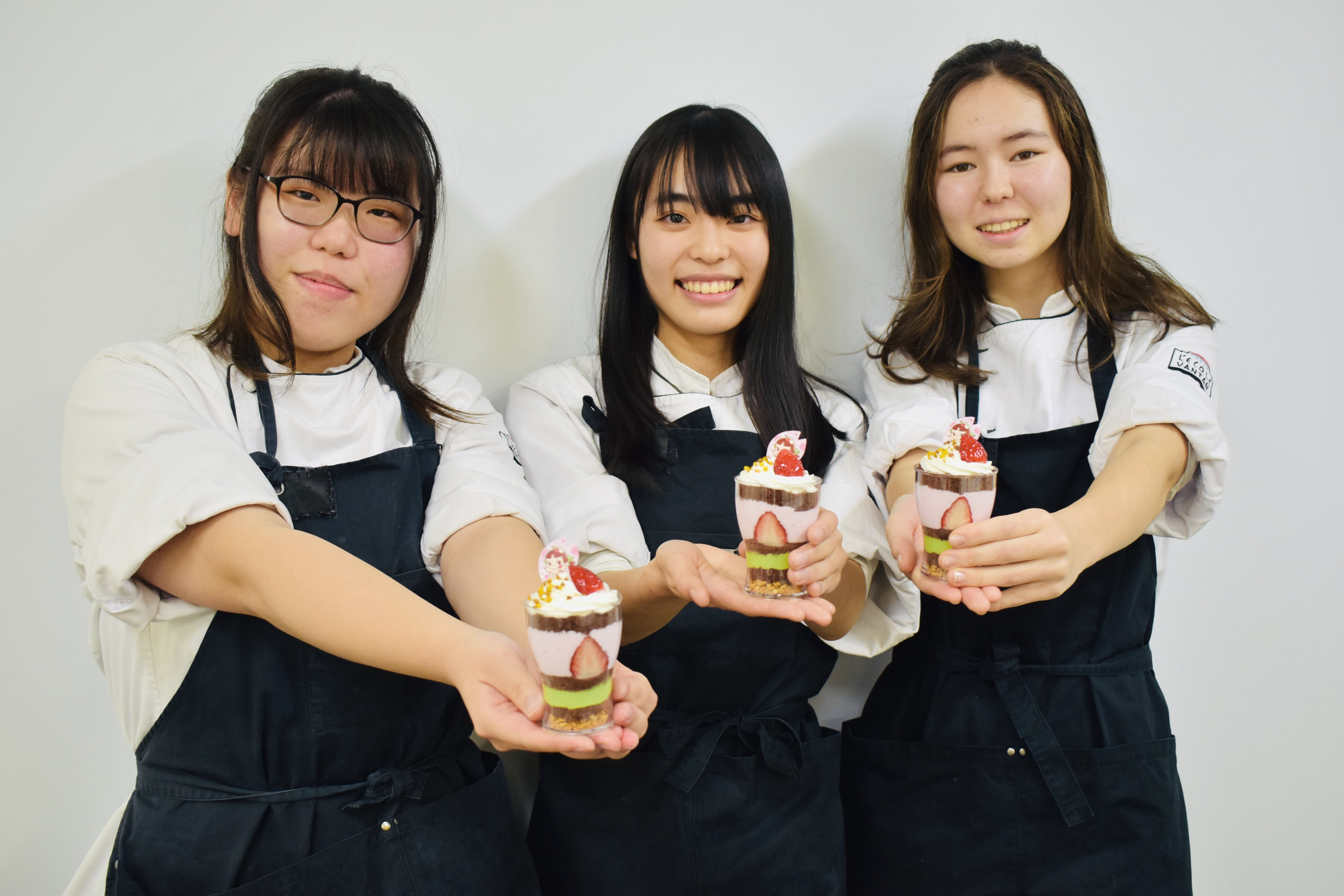 第16回スイーツ甲子園ペコちゃん賞のレコールバンタン高等部東京校