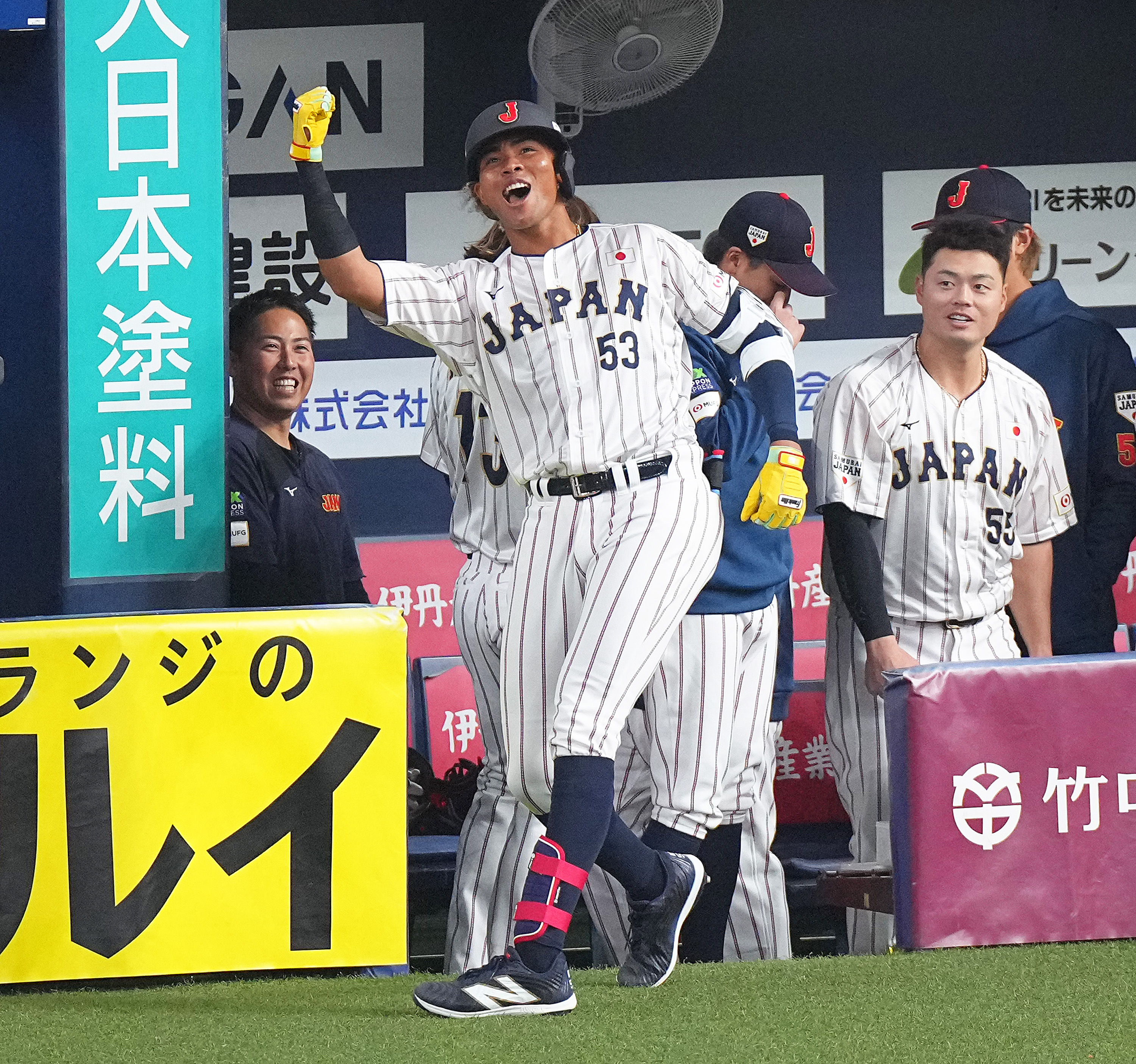 水谷瞬　SR 侍　ガチャ 侍ジャパン・水谷瞬が先頭打者弾 日本代表デビューの初スイングで