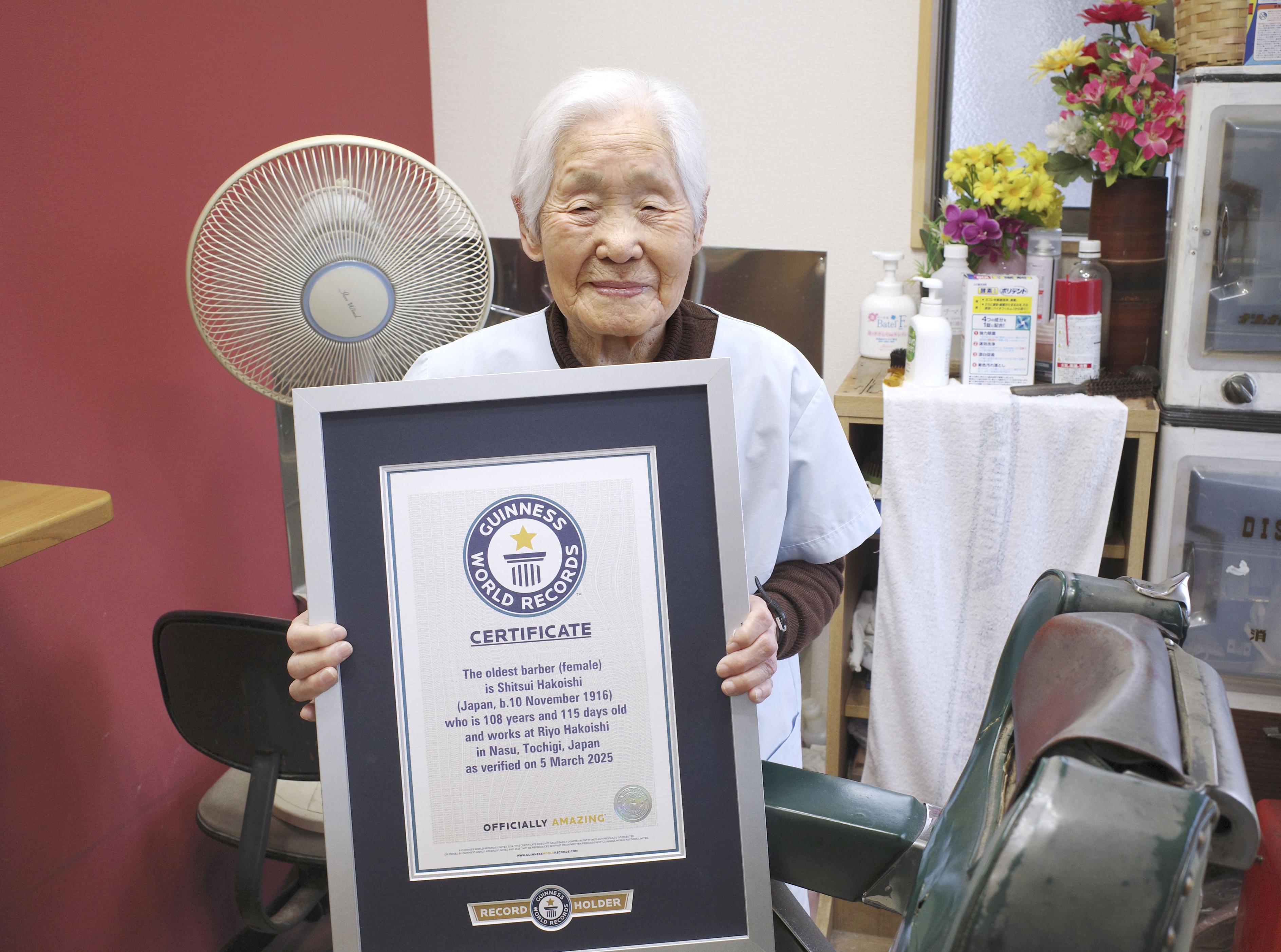 世界最高齢の女性現役理容師」栃木の108歳・箱石シツイさんがギネス