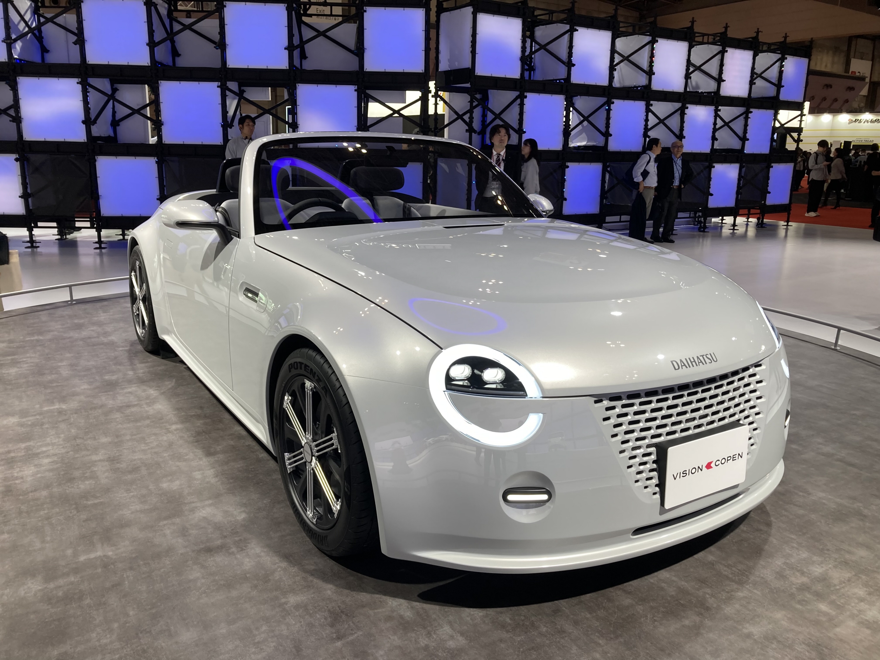 ジャパンモビリティショー】もう軽自動車じゃない 「コペン」が変身 