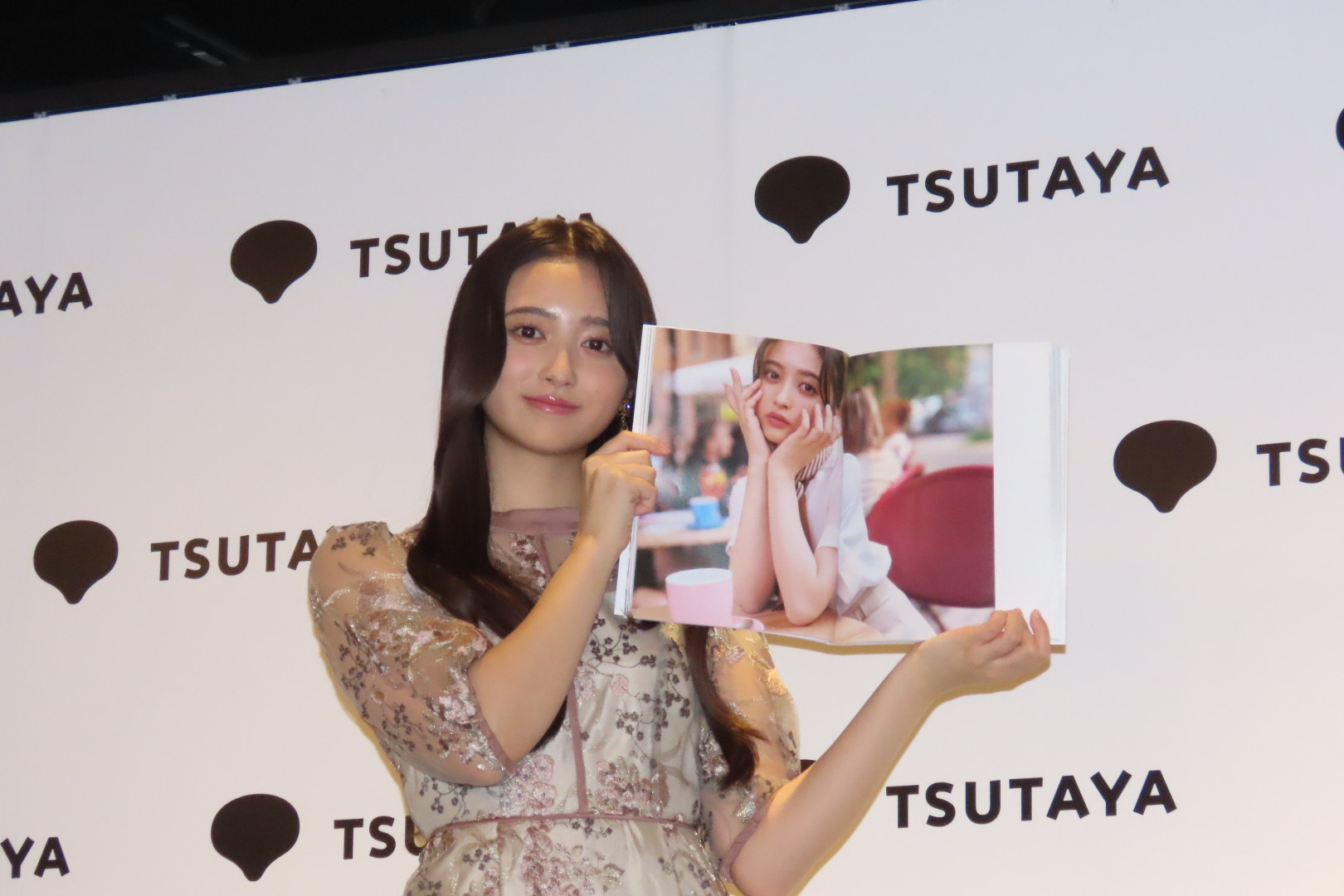 乃木坂46・井上和、1st写真集発売「中身はもっと濃くて重いです