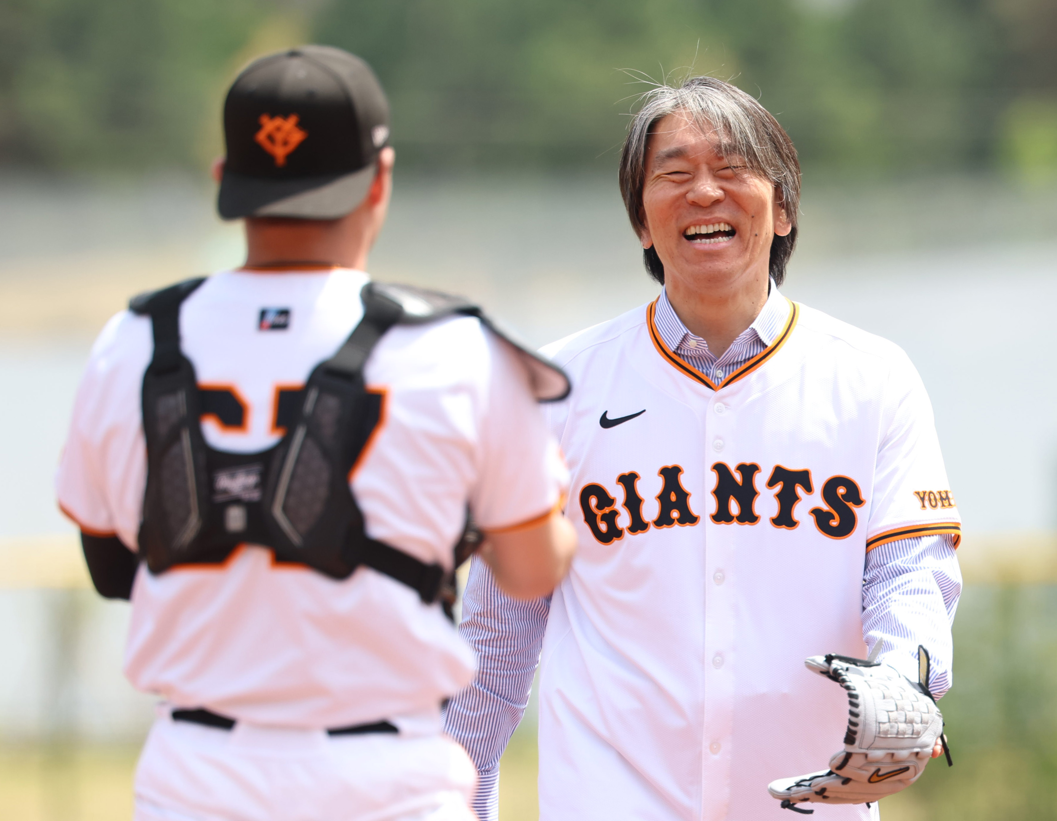 元巨人・松井秀喜氏がイースタンで始球式、あの畳と再会「昔はちゃんと