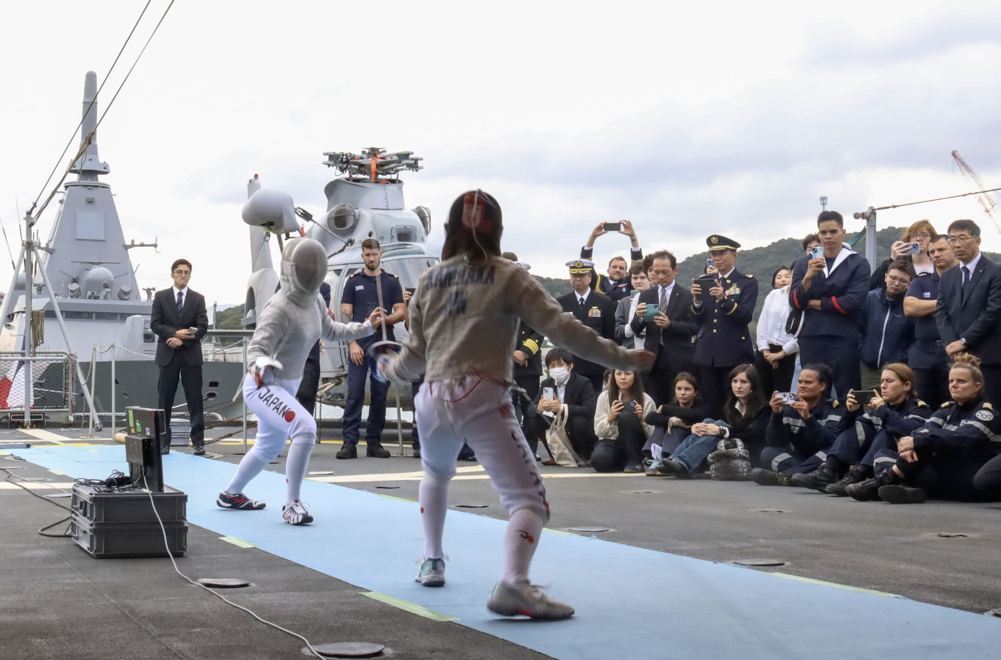 仏フリゲート艦が京都・舞鶴に寄港 北朝鮮の「瀬取り」を監視 - 産経