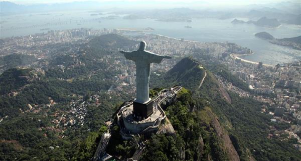 ブラジルの裏切り 英誌エコノミストが五輪を前に苦悩するブラジルの姿伝える コルコバード丘のキリスト像も ｓｏｓ 1 2ページ 産経ニュース