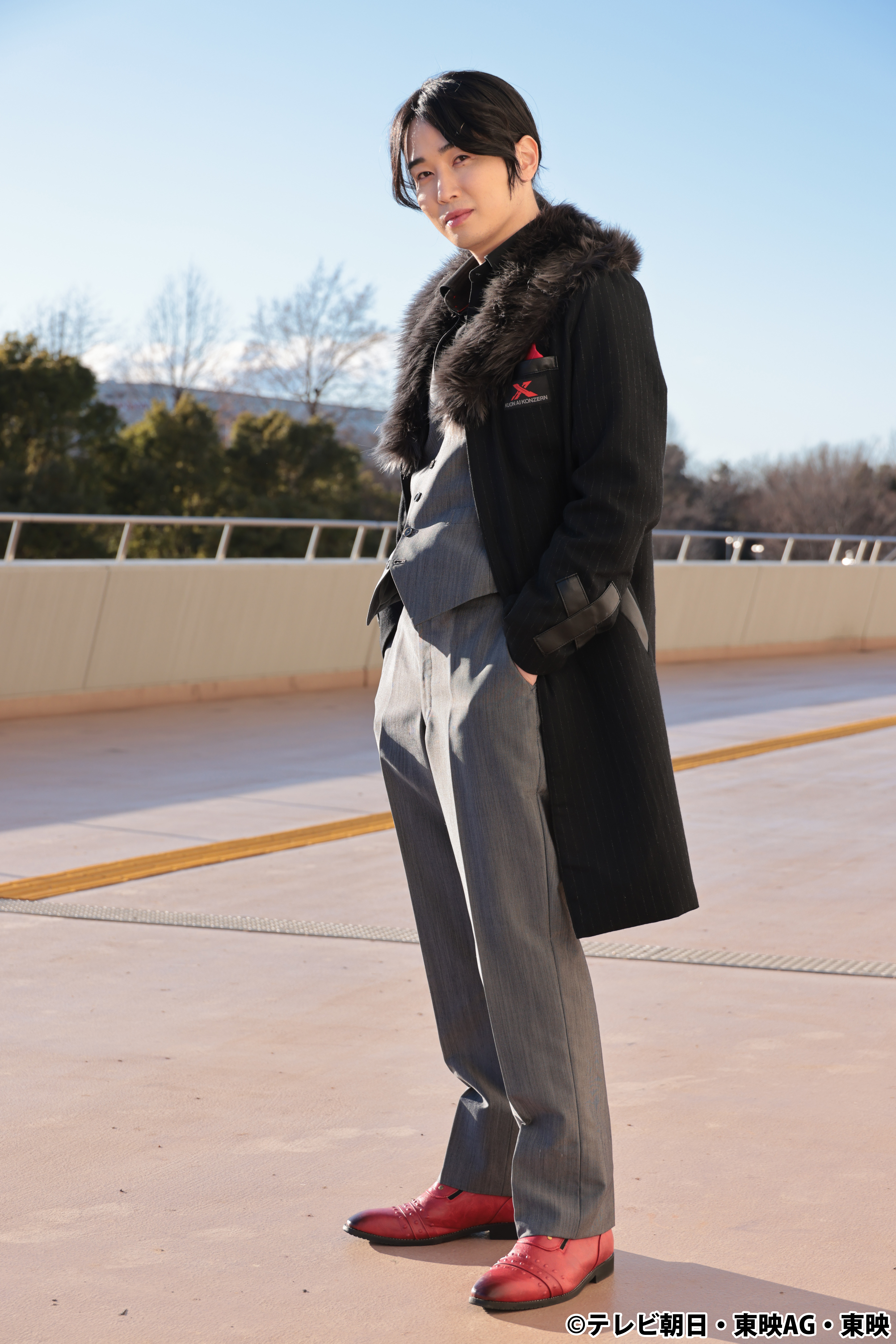 ゴジュウジャー」“謎の男”クオン、吠の兄だった！ カルマ「いいヤツな