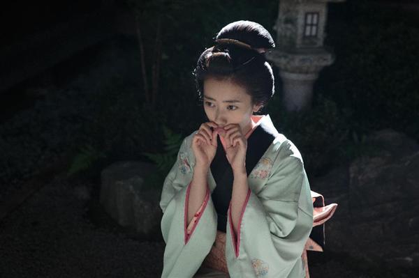 芸能考察】朝ドラ「あさが来た」波瑠 受けては落ち…の