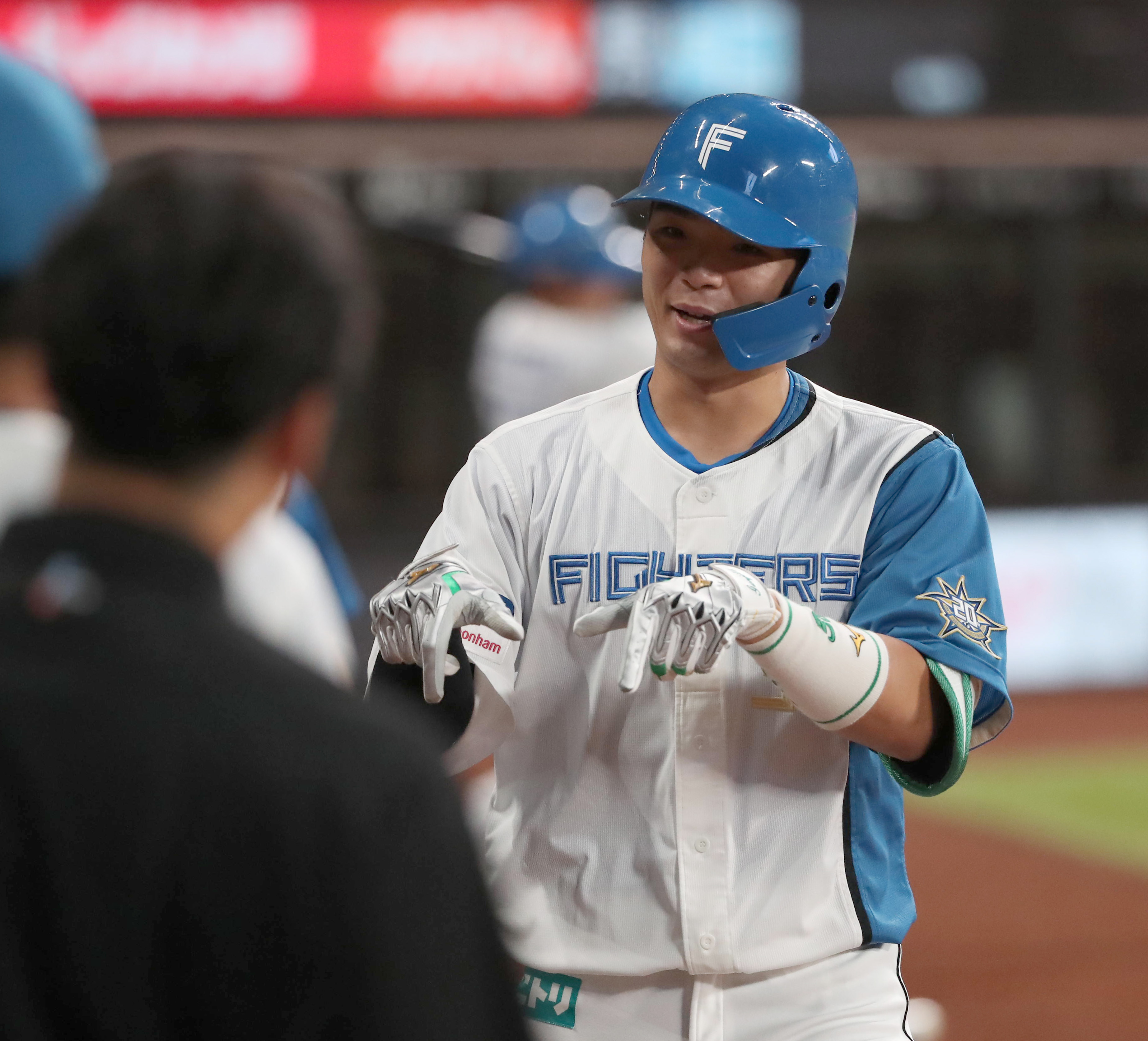 日本ハム・郡司裕也が自身初の1試合2本塁打 甲子園決勝で激突
