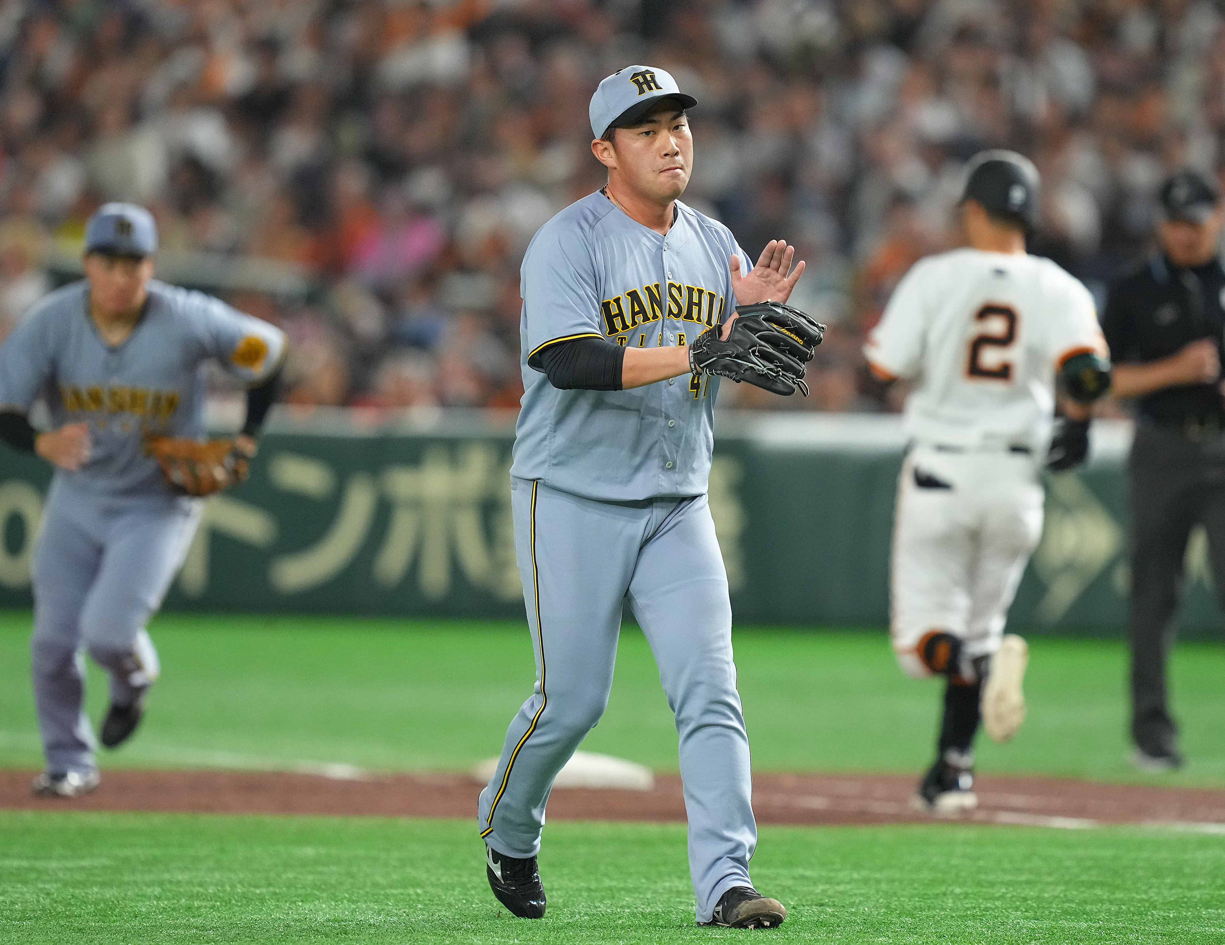 7*m様 阪神タイガース　桐敷拓馬　ユニホーム中古品 阪神タイガース 桐敷拓馬 47 カード - メルカリ