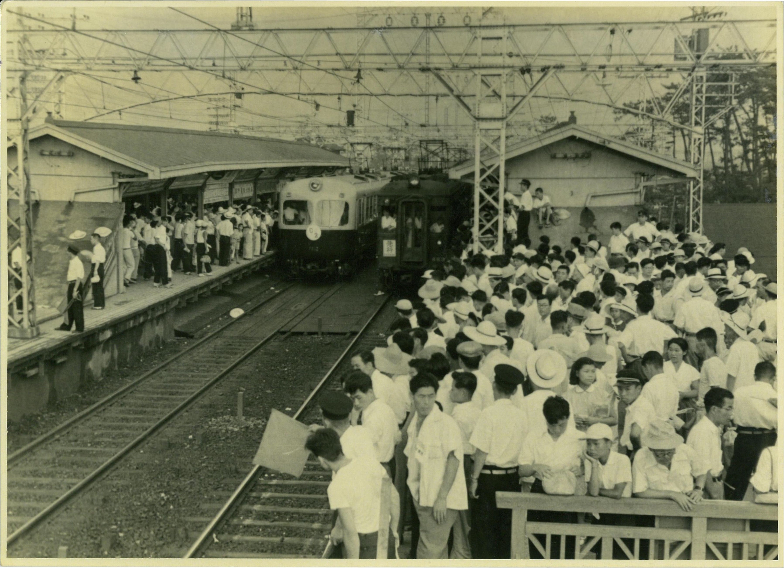 聖地とファンをつないで100年 阪神電鉄、試合展開を見極め臨時特急発車