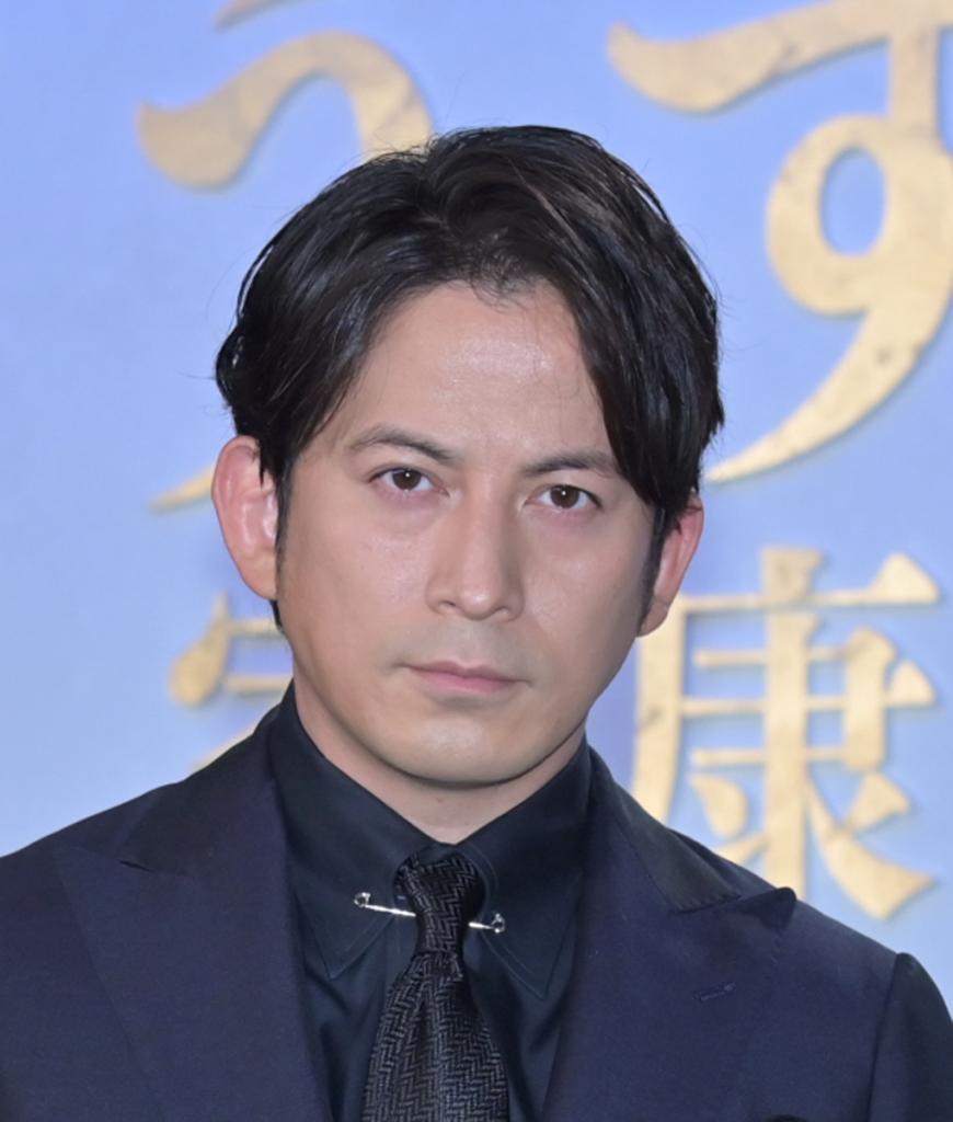 岡田准一、黒帯初陣で伝説と「ペナ差」玉木宏は銅！欧州柔術大会で何が